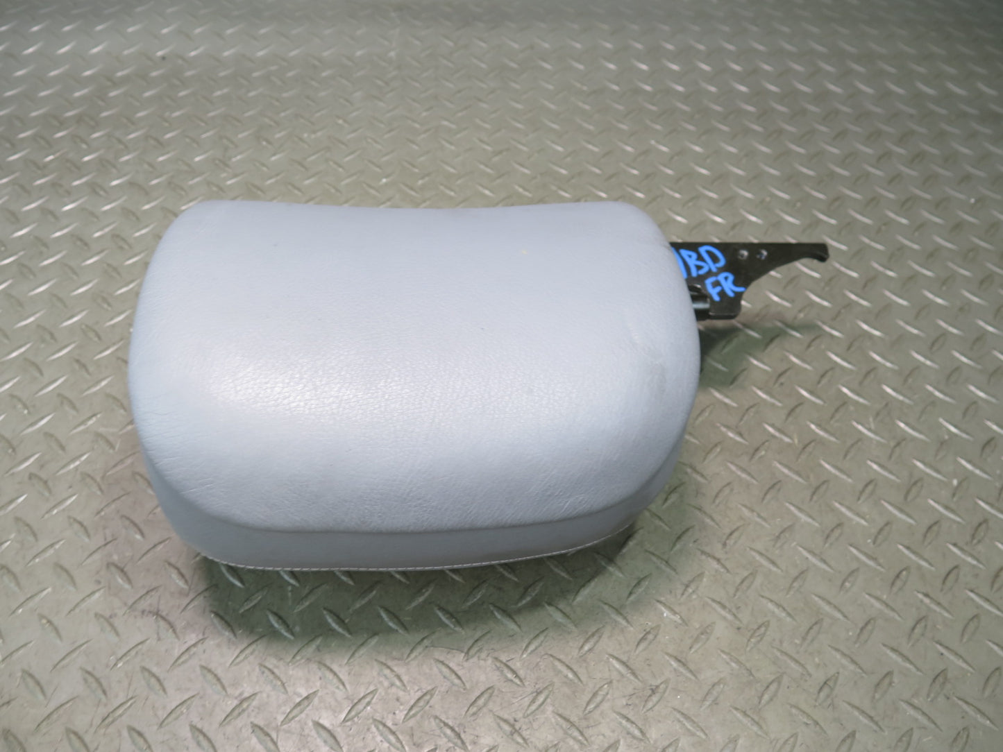 01-06 BMW E46 330ci Convertible Set of 2 Front Leather Seat Headrest Gray OEM