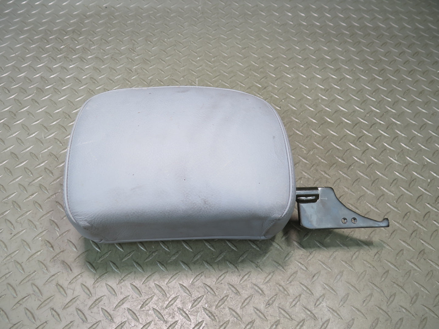 01-06 BMW E46 330ci Convertible Set of 2 Front Leather Seat Headrest Gray OEM