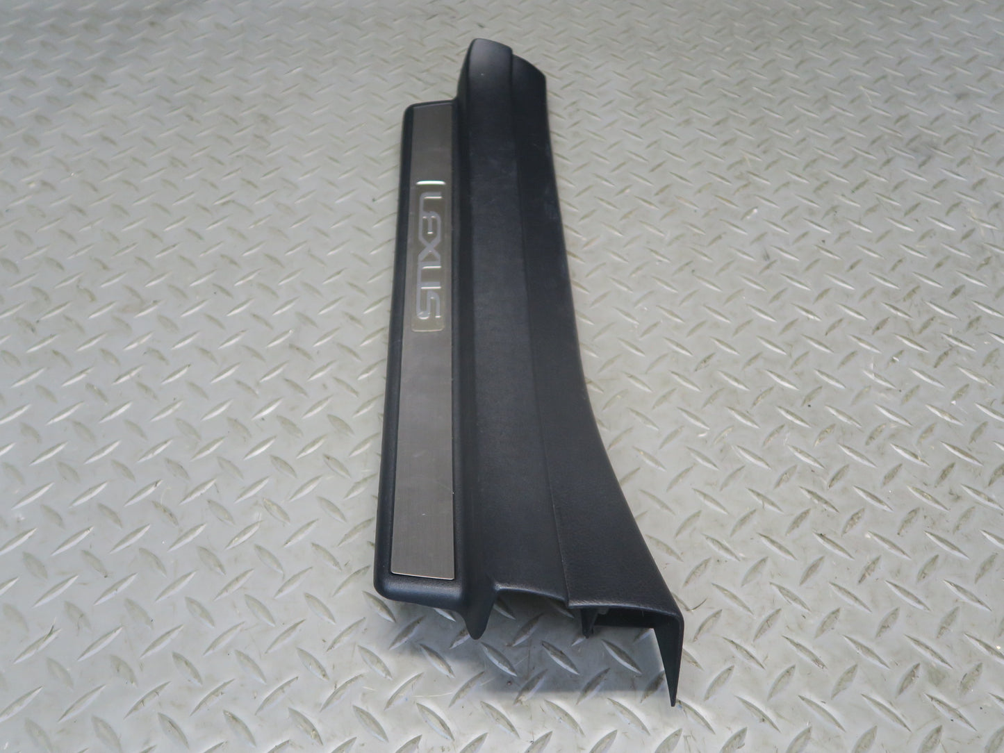01-06 Lexus UCF30L LS430 Set of 2 Front Door Scuff Sill Plate Trim Panel OEM