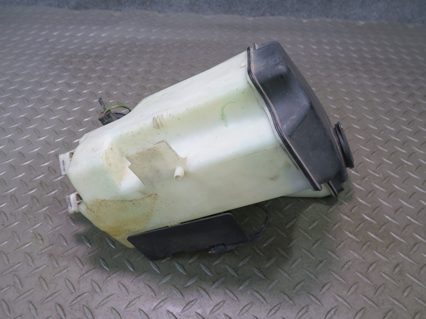 01-06 BMW E46 330CI Windshield Washer Fluid Reservoir Tank w Pump 7007970 OEM
