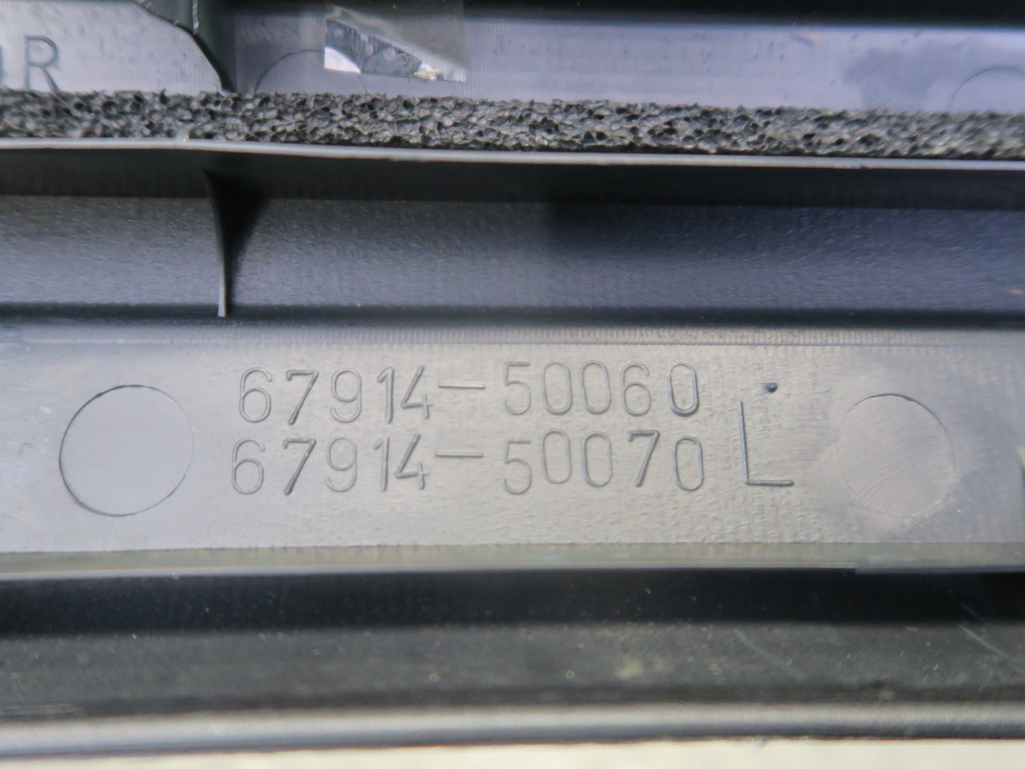 01-06 Lexus UCF30L LS430 Set of 2 Rear Door Scuff Sill Plate Trim Panel OEM