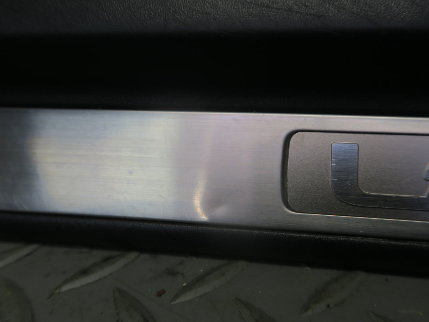 01-06 Lexus UCF30L LS430 Set of 2 Rear Door Scuff Sill Plate Trim Panel OEM