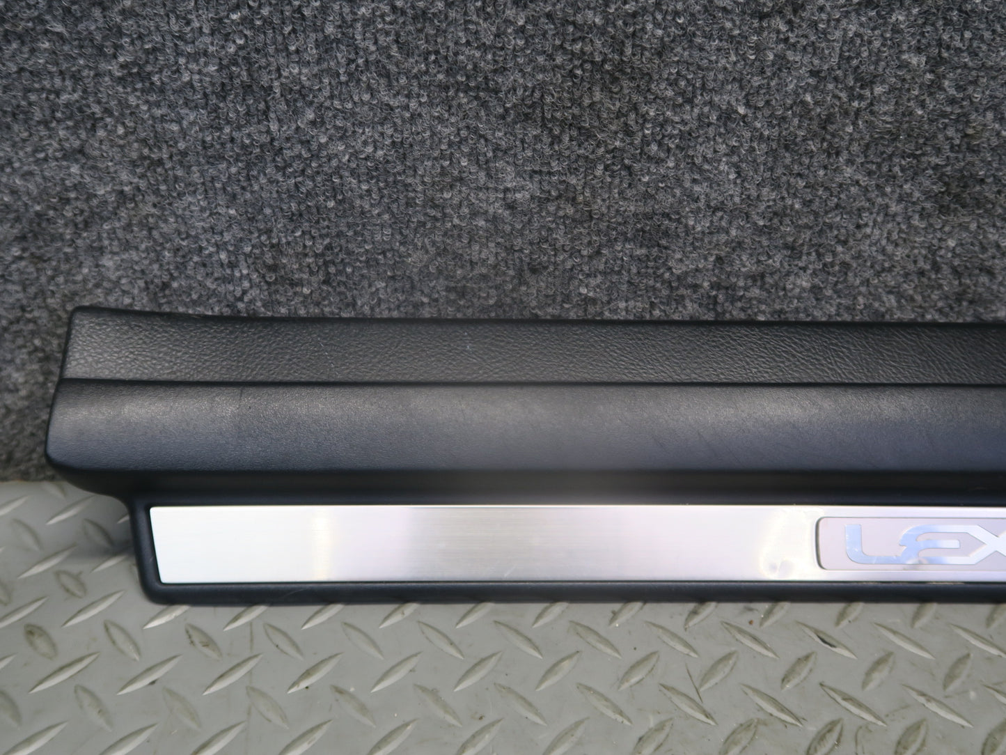 01-06 Lexus UCF30L LS430 Set of 2 Rear Door Scuff Sill Plate Trim Panel OEM