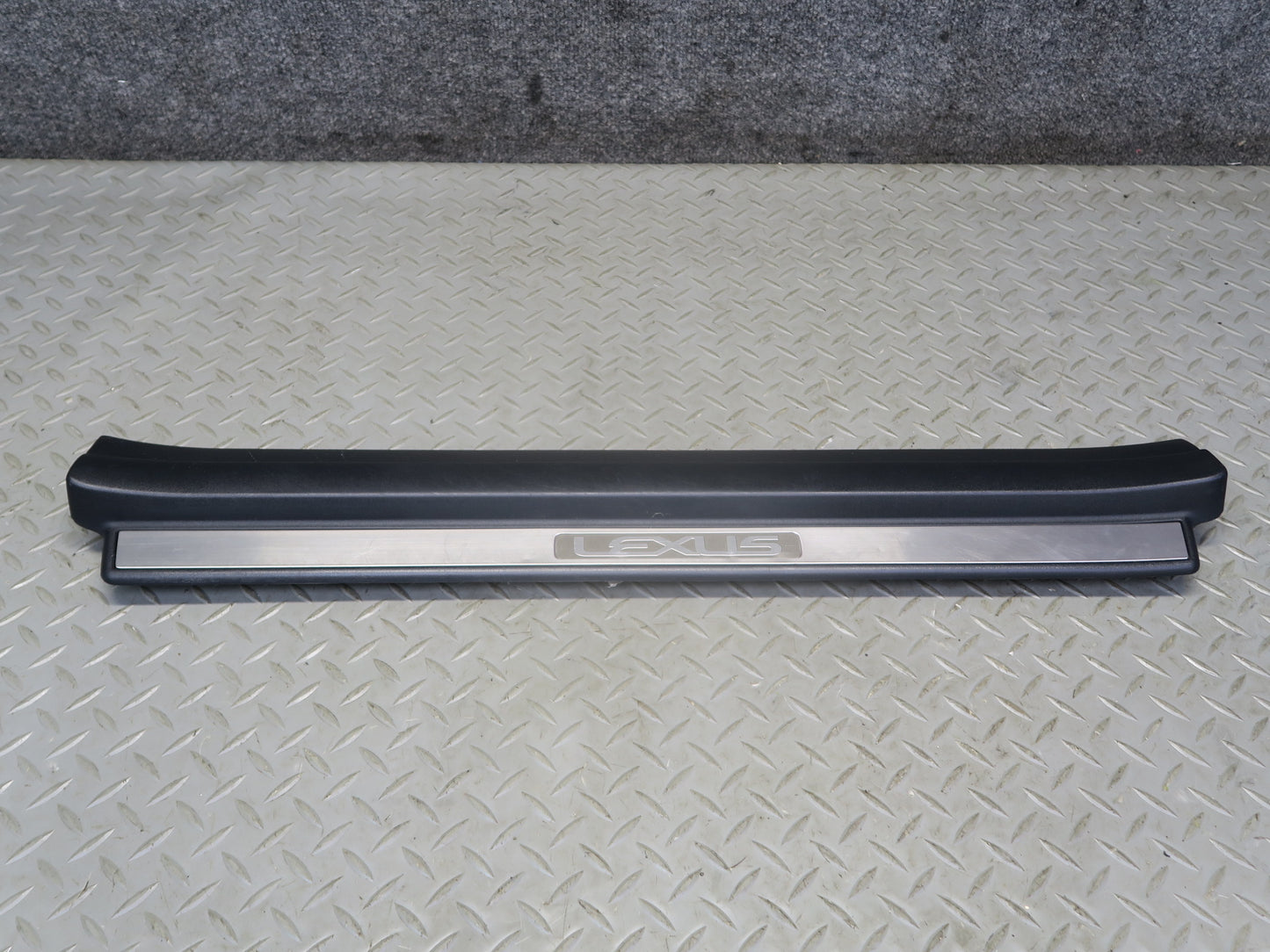 01-06 Lexus UCF30L LS430 Set of 2 Rear Door Scuff Sill Plate Trim Panel OEM