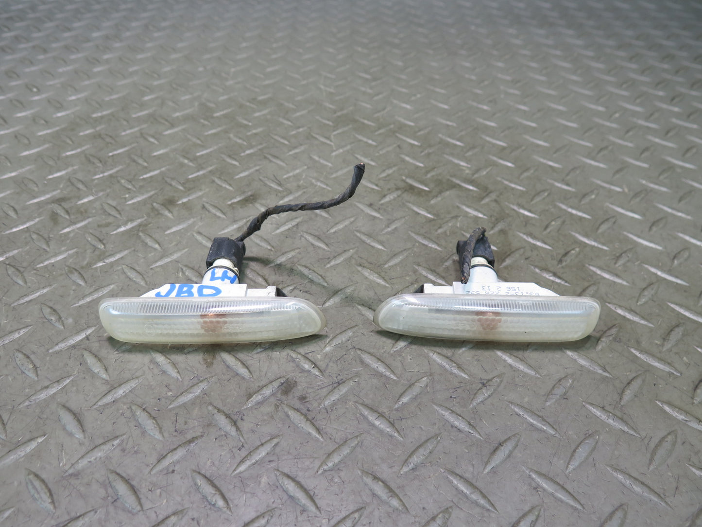 01-03 BMW E46 330CI Set of 2 Front Fender Turn Signal Marker Light Lamp OEM