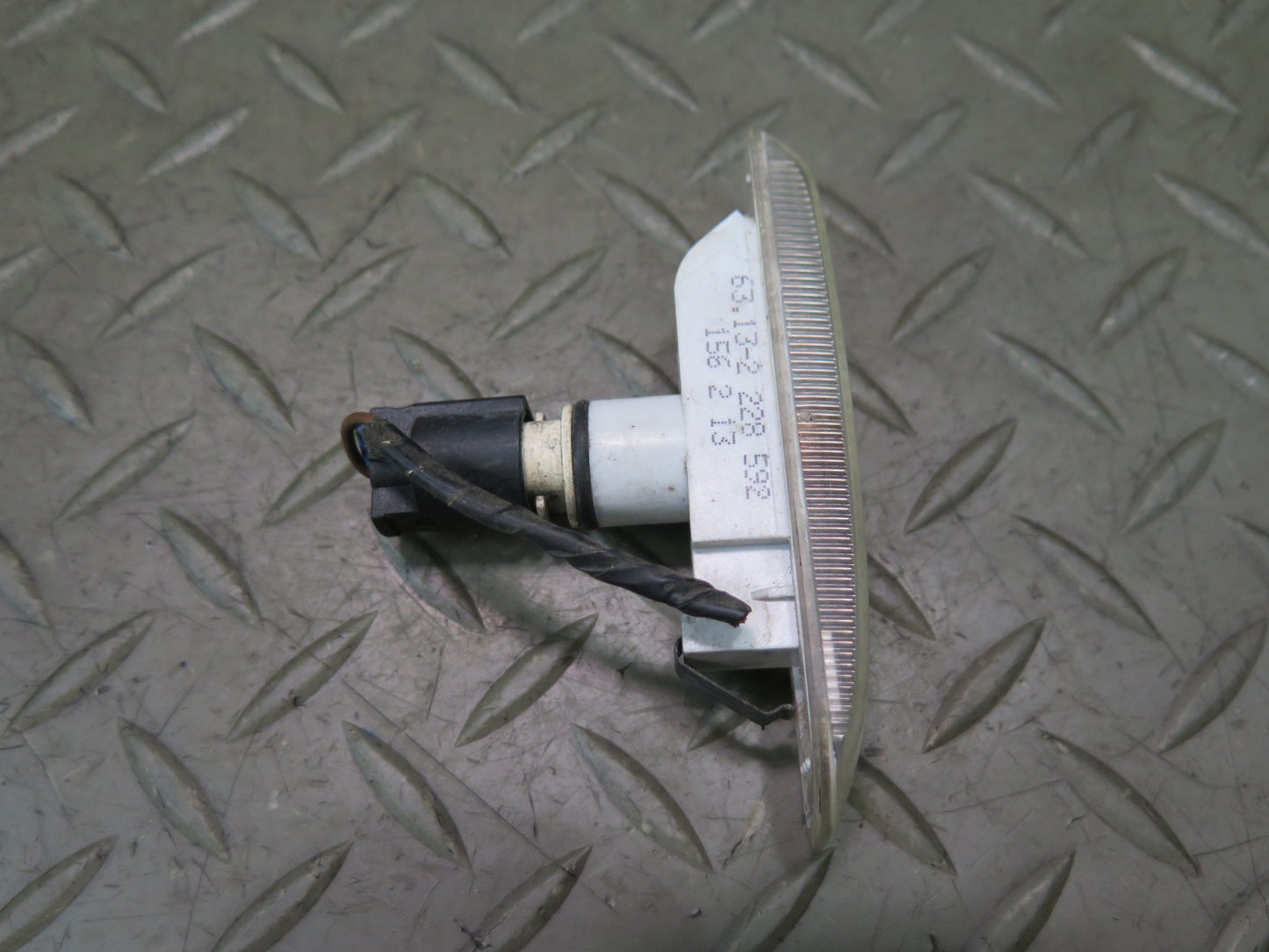 01-03 BMW E46 330CI Set of 2 Front Fender Turn Signal Marker Light Lamp OEM
