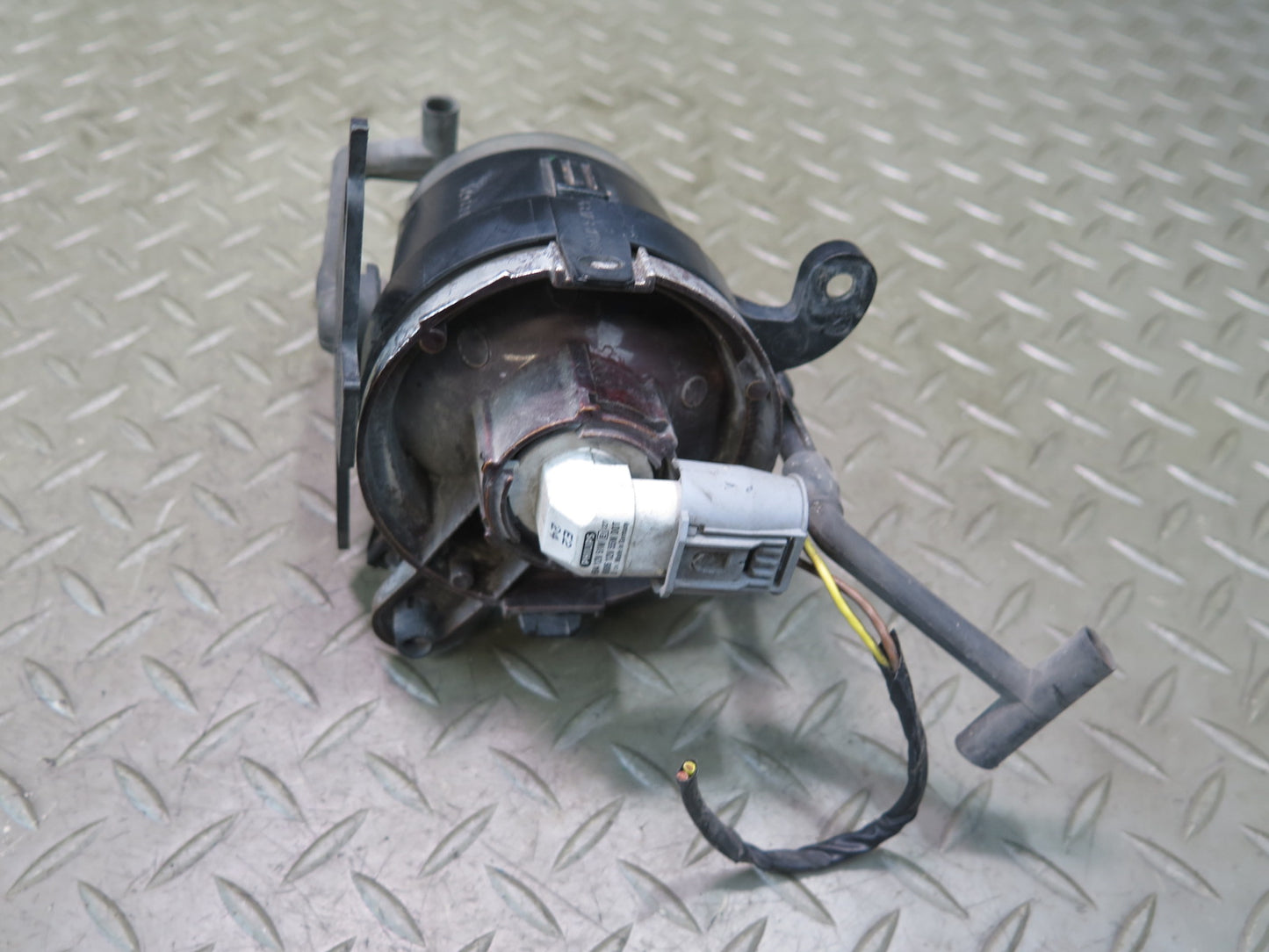 01-03 BMW E46 330ci Coupe Convertible Front Left & Right Fog Light Lamp Set OEM