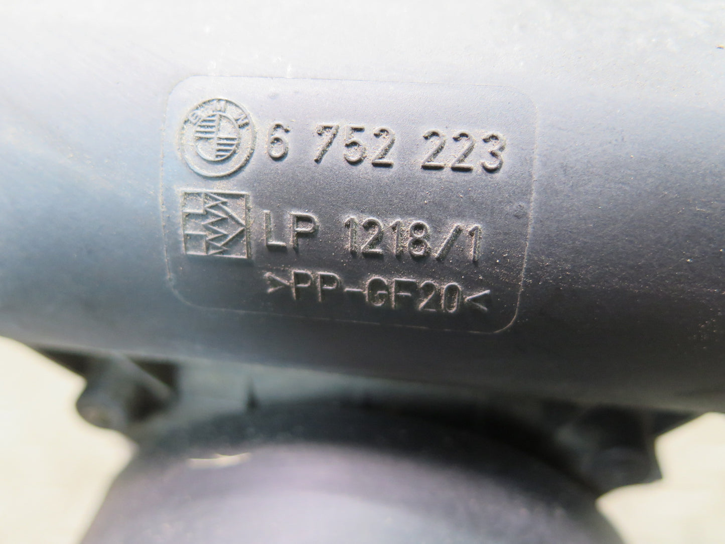 01-03 BMW E46 330ci M54 Fuel Evap Vapor Charcoal Canister w Leak Pump Assy OEM