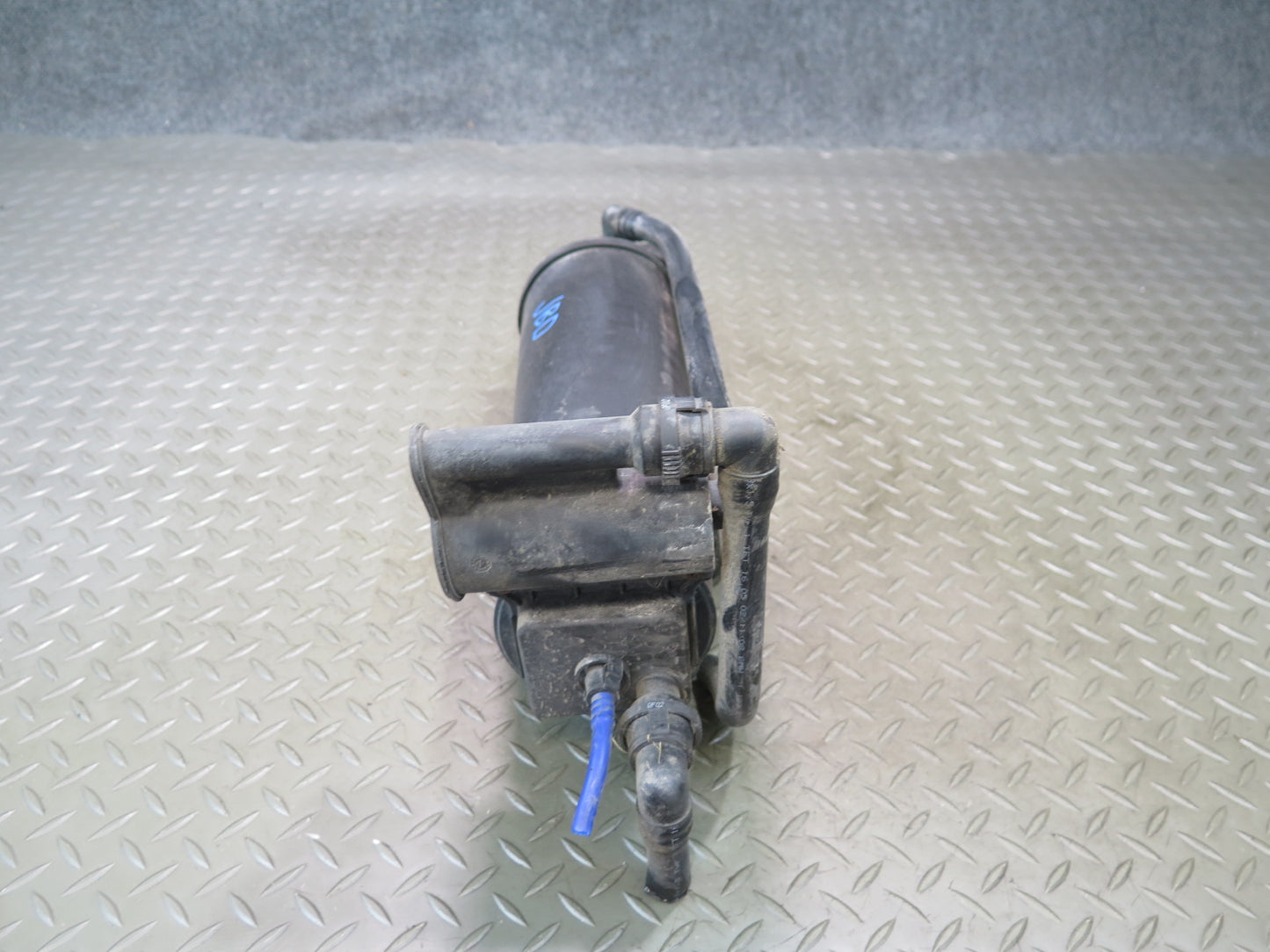 01-03 BMW E46 330ci M54 Fuel Evap Vapor Charcoal Canister w Leak Pump Assy OEM