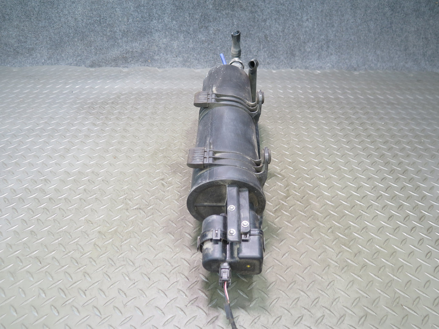 01-03 BMW E46 330ci M54 Fuel Evap Vapor Charcoal Canister w Leak Pump Assy OEM