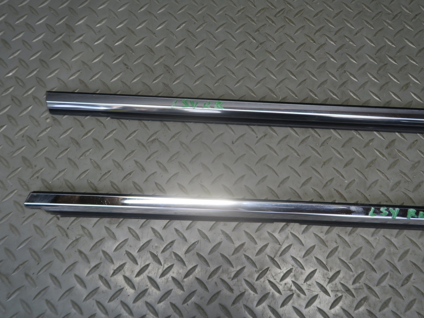 01-06 Lexus UCF30L LS430 Rear Left & Right Door Weatherstrip Molding Set OEM