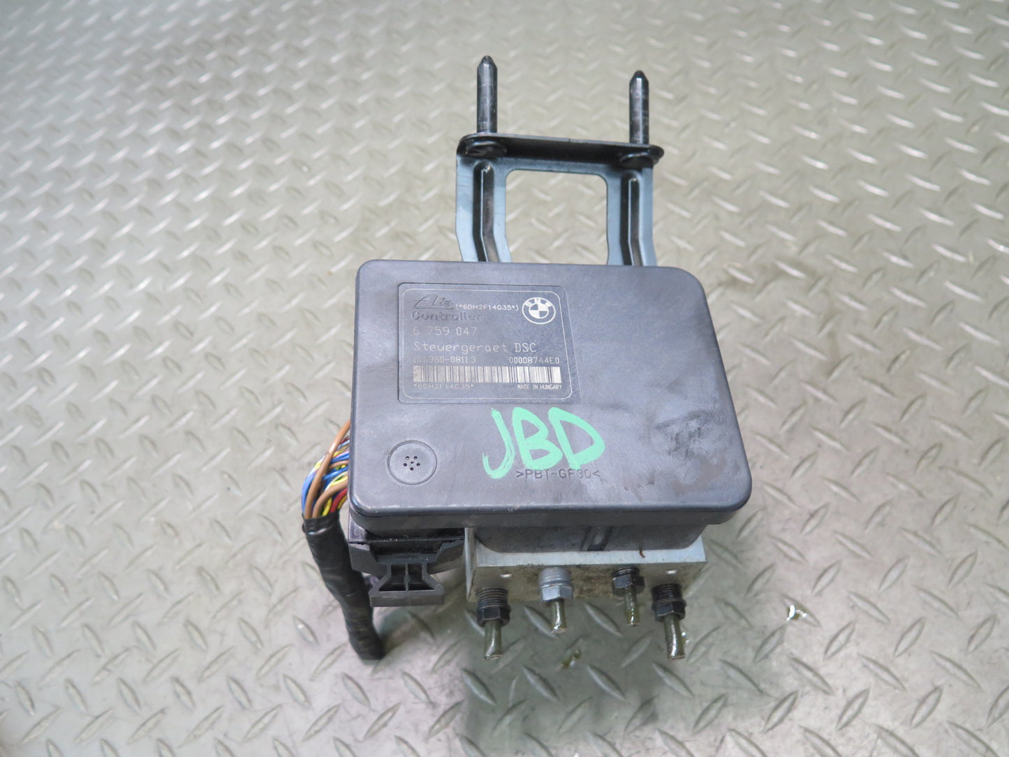 02-05 BMW E46 330ci ABS DSC Anti Lock Brake ABS Pump Module 6759047 OEM