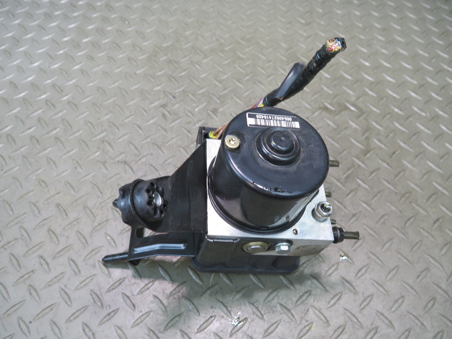 02-05 BMW E46 330ci ABS DSC Anti Lock Brake ABS Pump Module 6759047 OEM