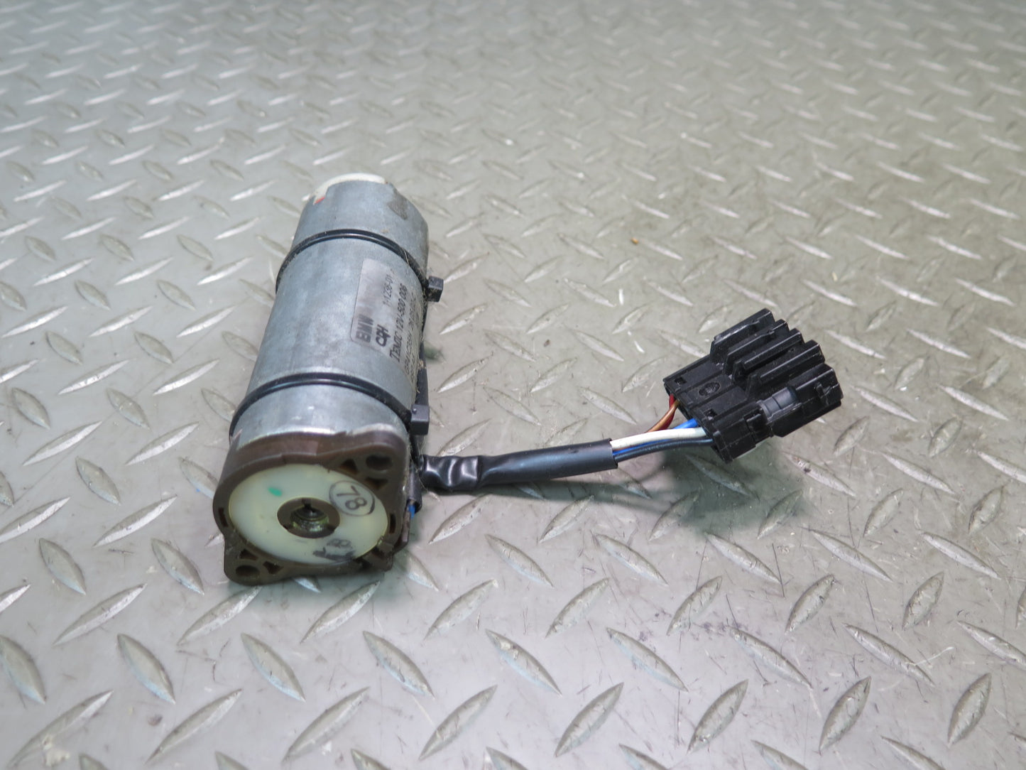 01-06 BMW E46 330ci Convertible Set of 4 Front Right Seat Adjust Motor OEM
