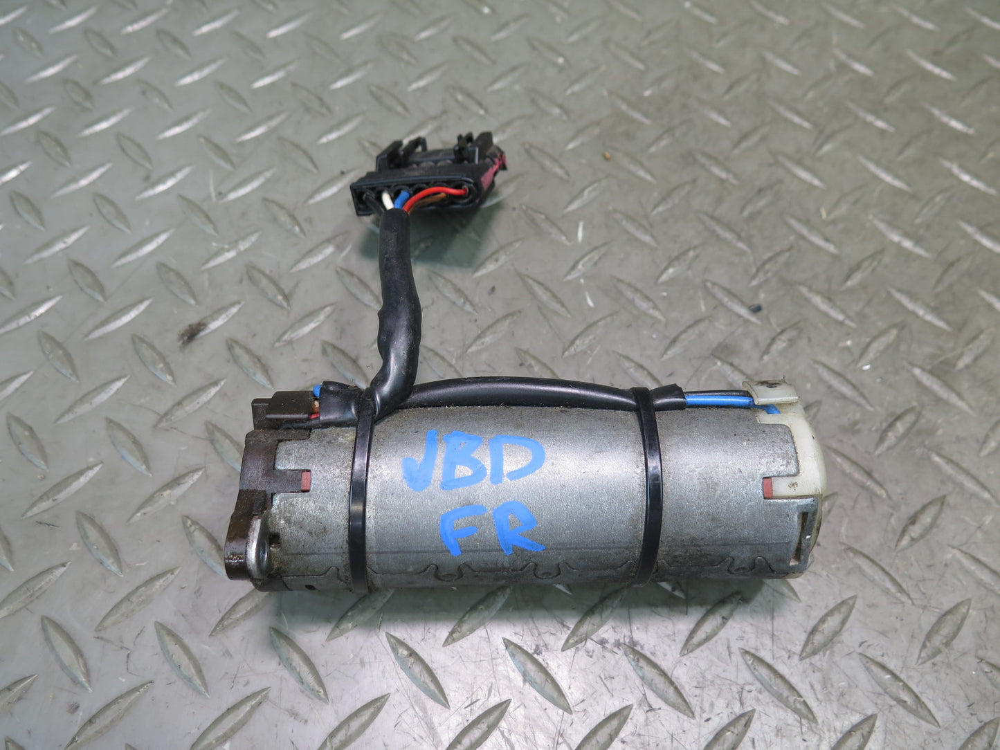 01-06 BMW E46 330ci Convertible Set of 4 Front Right Seat Adjust Motor OEM