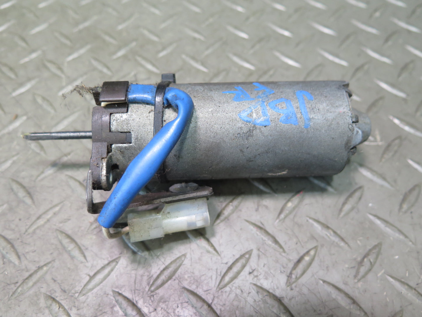 01-06 BMW E46 330ci Convertible Set of 4 Front Right Seat Adjust Motor OEM