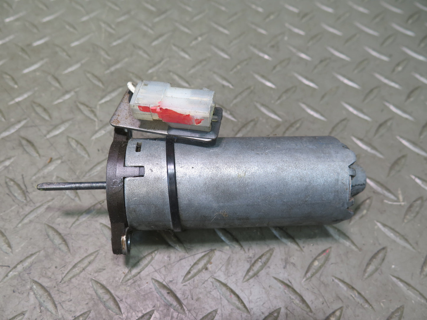 01-06 BMW E46 330ci Convertible Set of 4 Front Right Seat Adjust Motor OEM