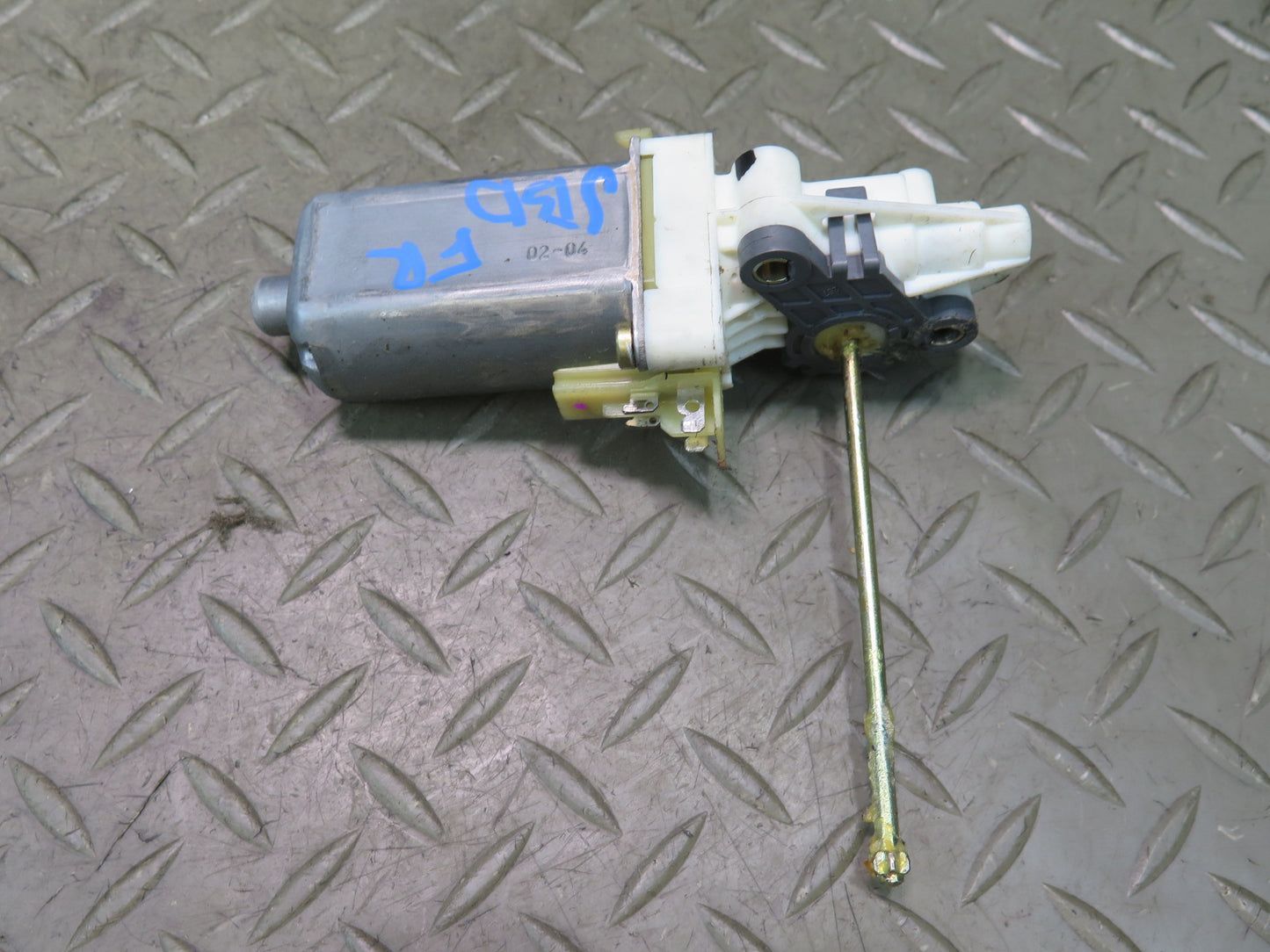 01-06 BMW E46 330ci Convertible Set of 4 Front Right Seat Adjust Motor OEM