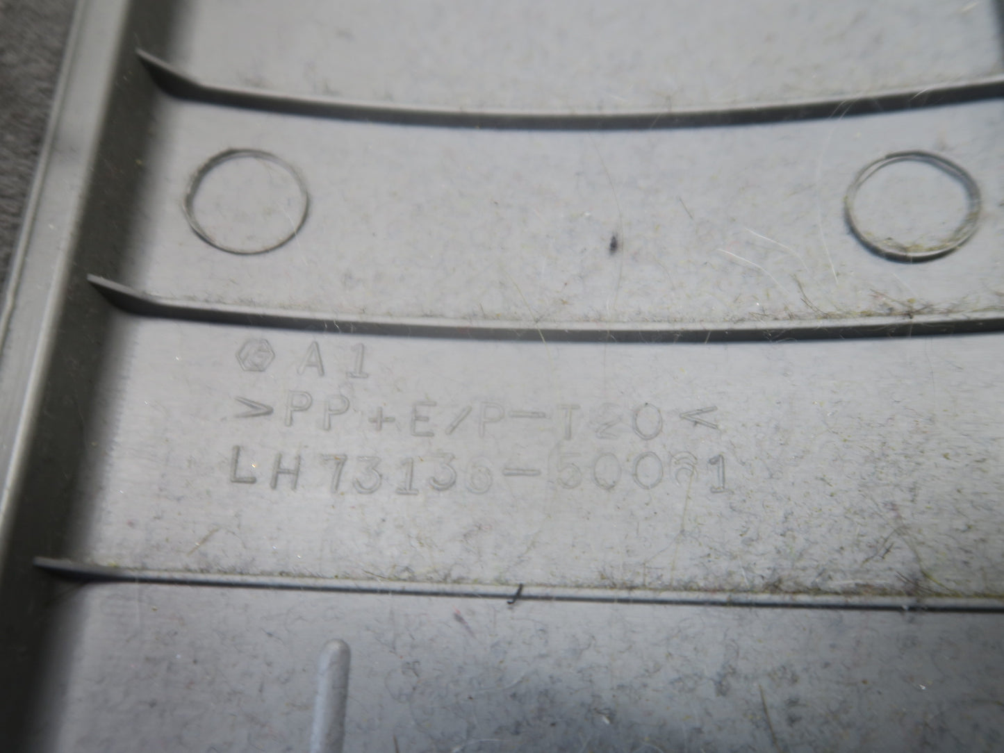 04-06 Lexus UCF30L LS430 Left & Right Upper Center B Pillar Trim Cover Panel OEM