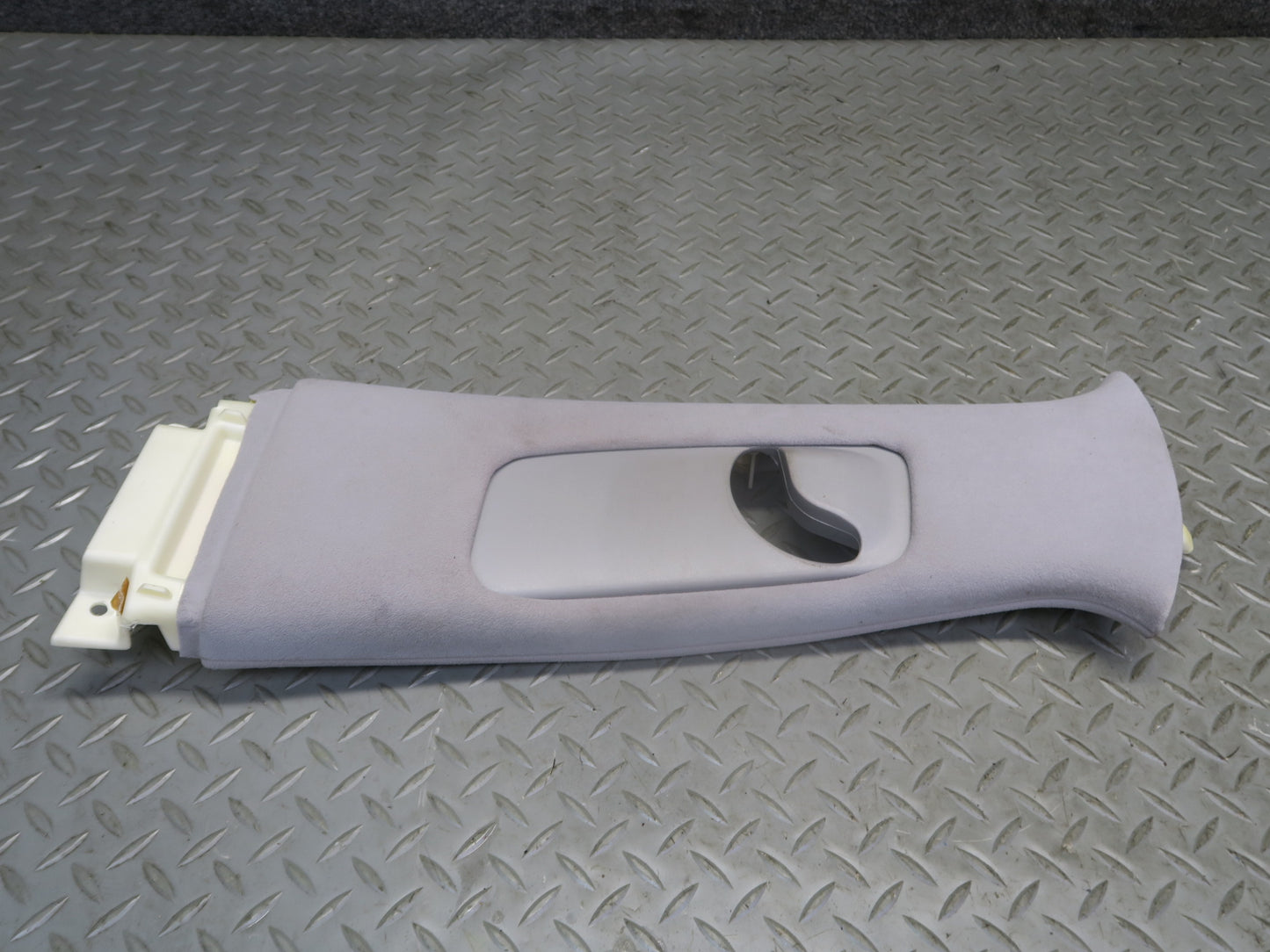 04-06 Lexus UCF30L LS430 Left & Right Upper Center B Pillar Trim Cover Panel OEM
