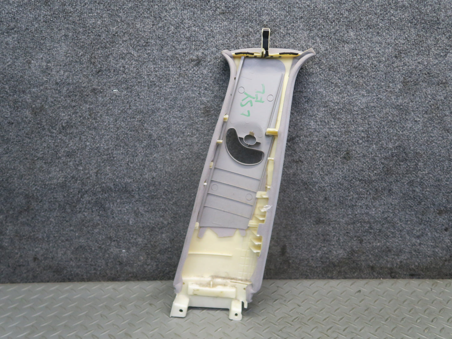 04-06 Lexus UCF30L LS430 Left & Right Upper Center B Pillar Trim Cover Panel OEM