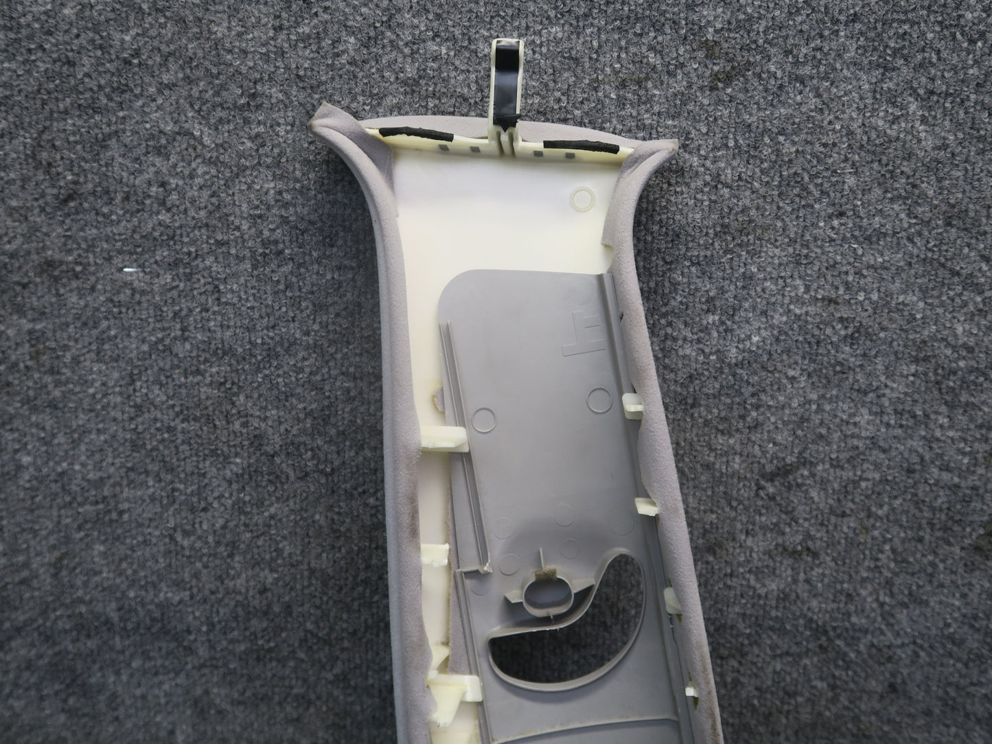04-06 Lexus UCF30L LS430 Left & Right Upper Center B Pillar Trim Cover Panel OEM