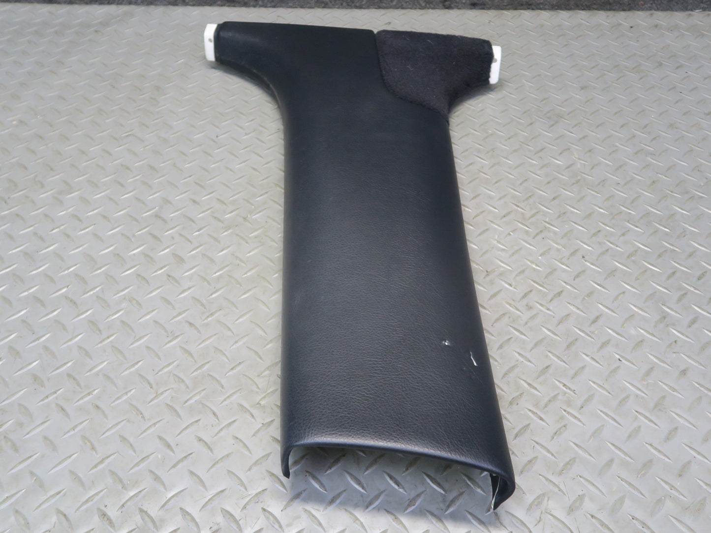 04-06 Lexus UCF30L LS430 Center Left & Right Lower B Pillar Trim Cover Panel OEM