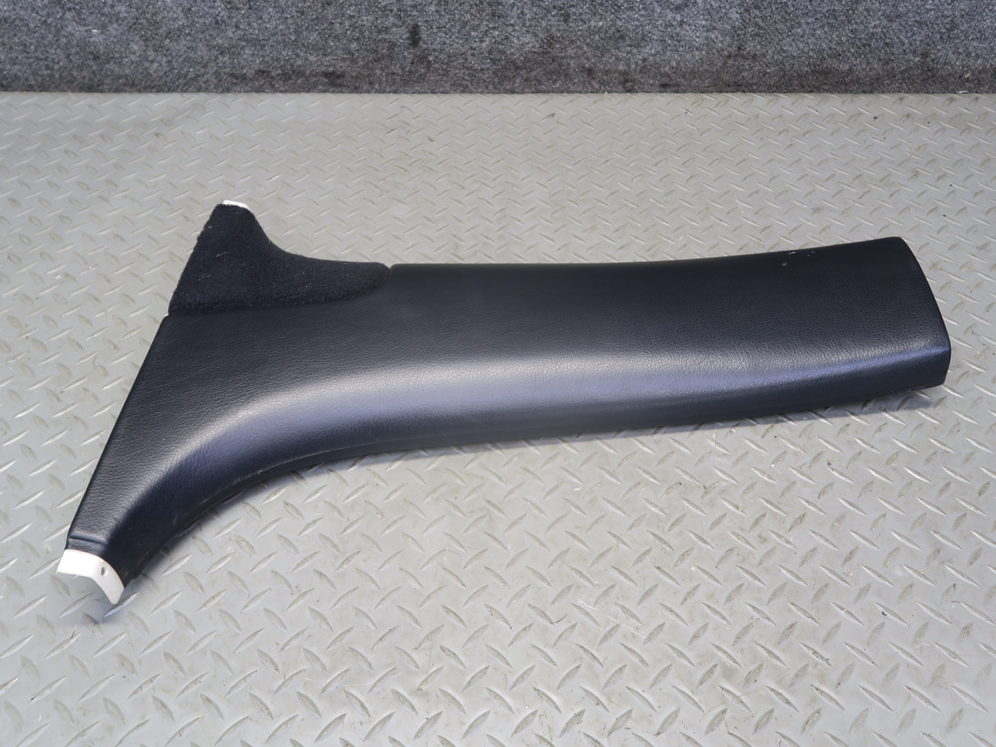 04-06 Lexus UCF30L LS430 Center Left & Right Lower B Pillar Trim Cover Panel OEM