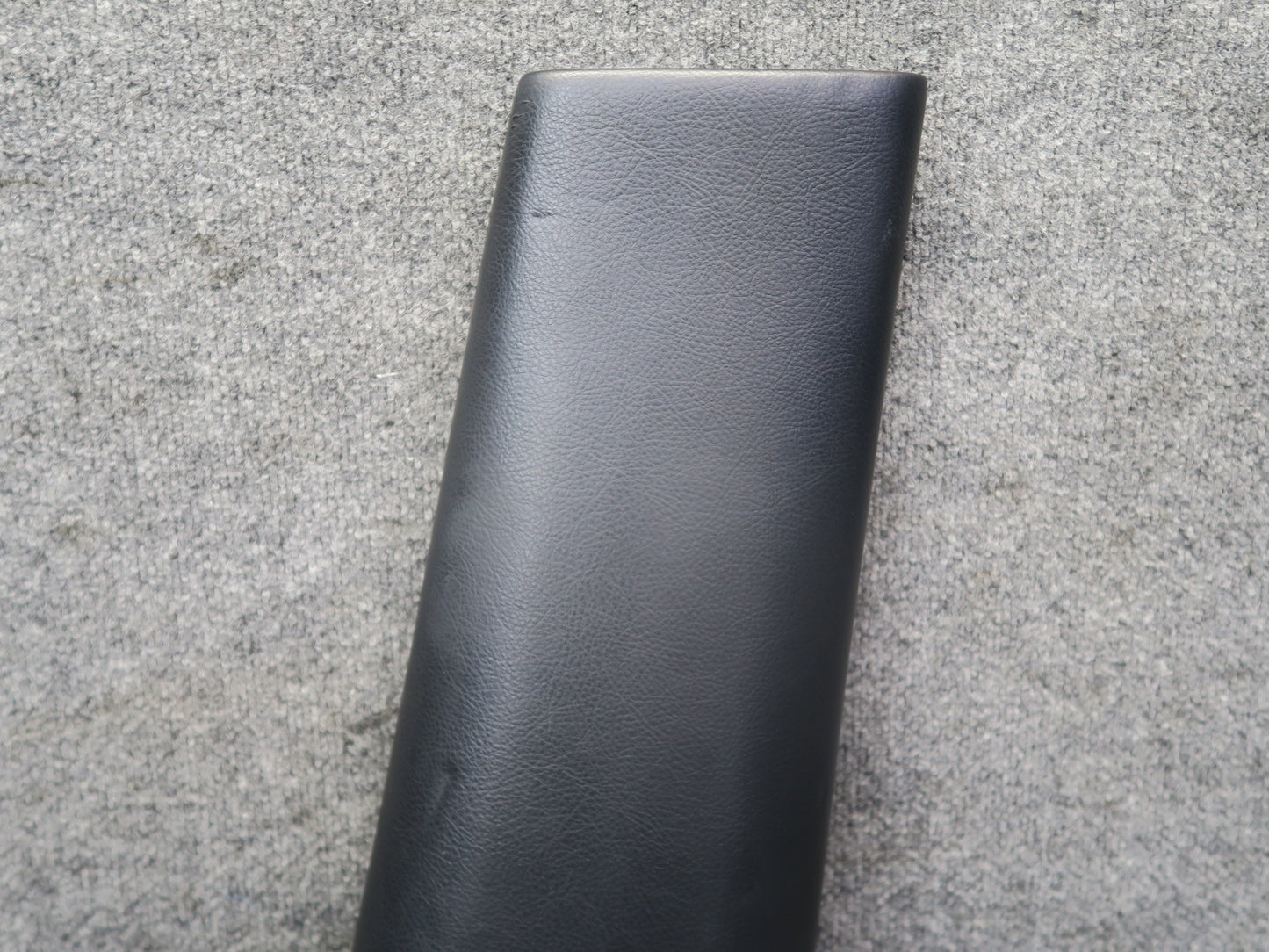 04-06 Lexus UCF30L LS430 Center Left & Right Lower B Pillar Trim Cover Panel OEM