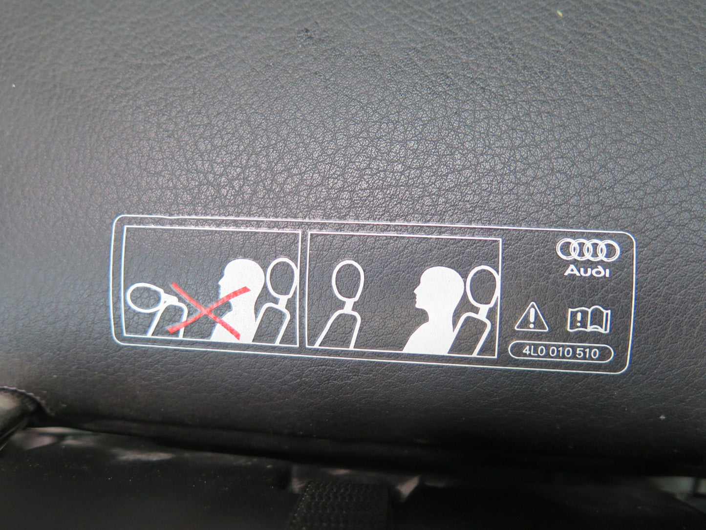 12-15 Audi Q7 4L Rear Left Second ROW Seat Headrest Imitation Leather Black OEM