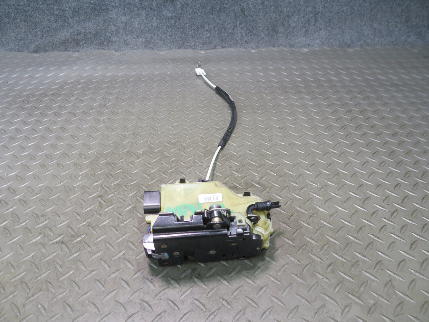1999-2005 Porsche 911 996 Left Driver Side Door Lock Latch Actuator