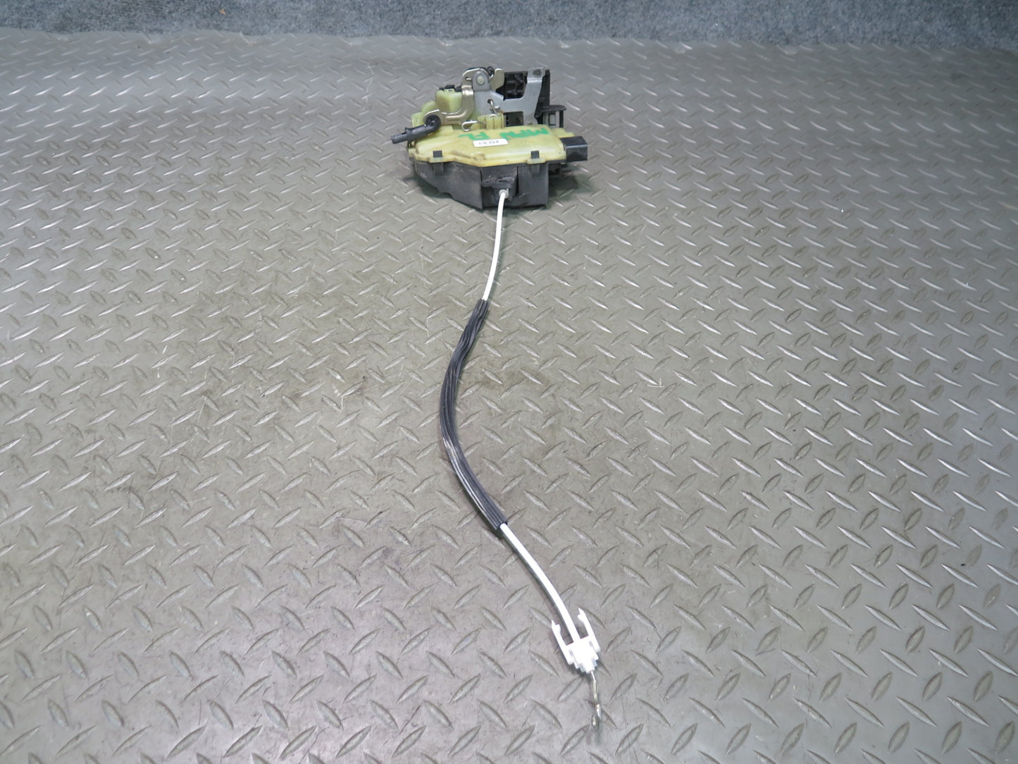 1999-2005 Porsche 911 996 Left Driver Side Door Lock Latch Actuator