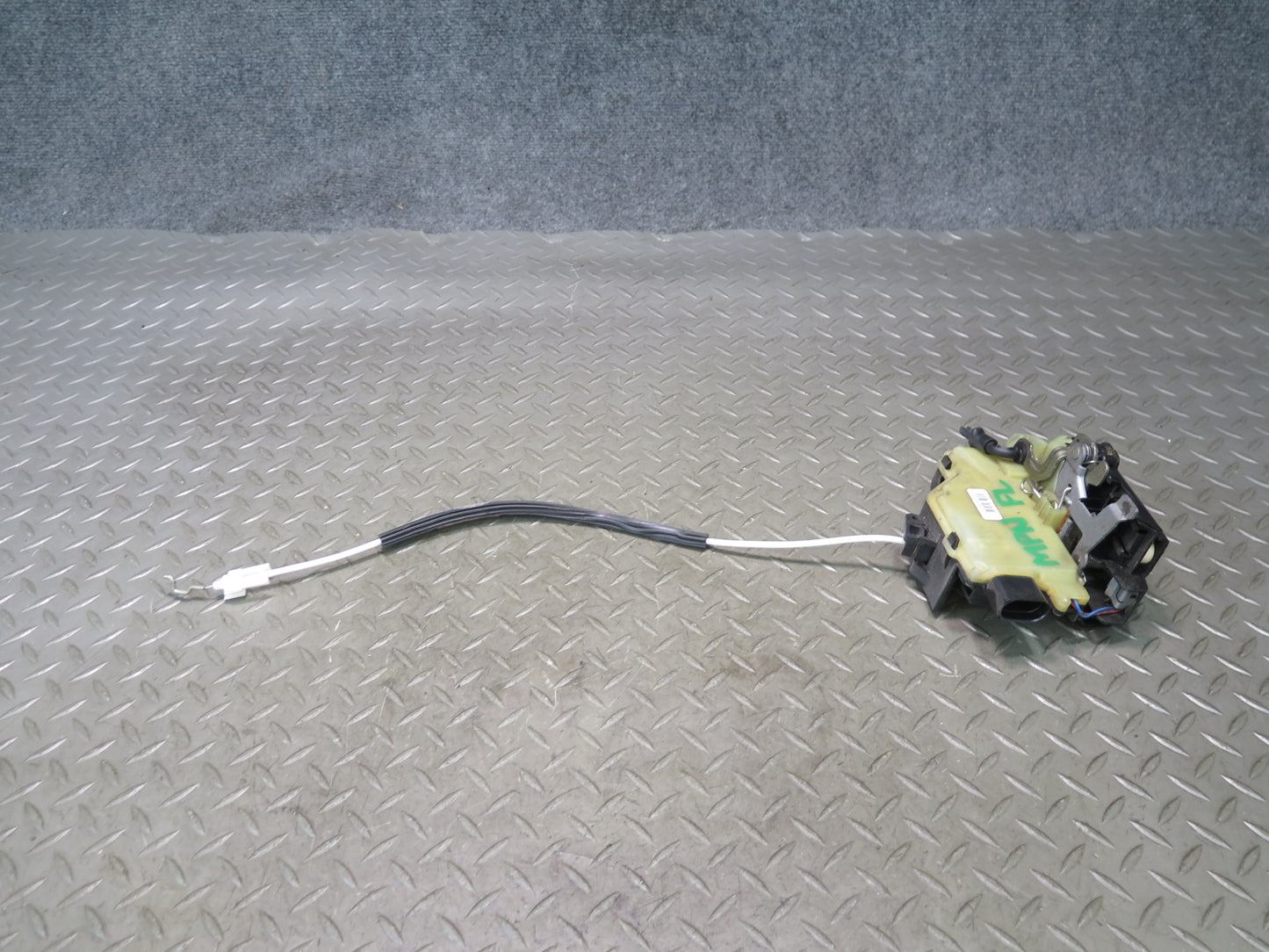 1999-2005 Porsche 911 996 Left Driver Side Door Lock Latch Actuator