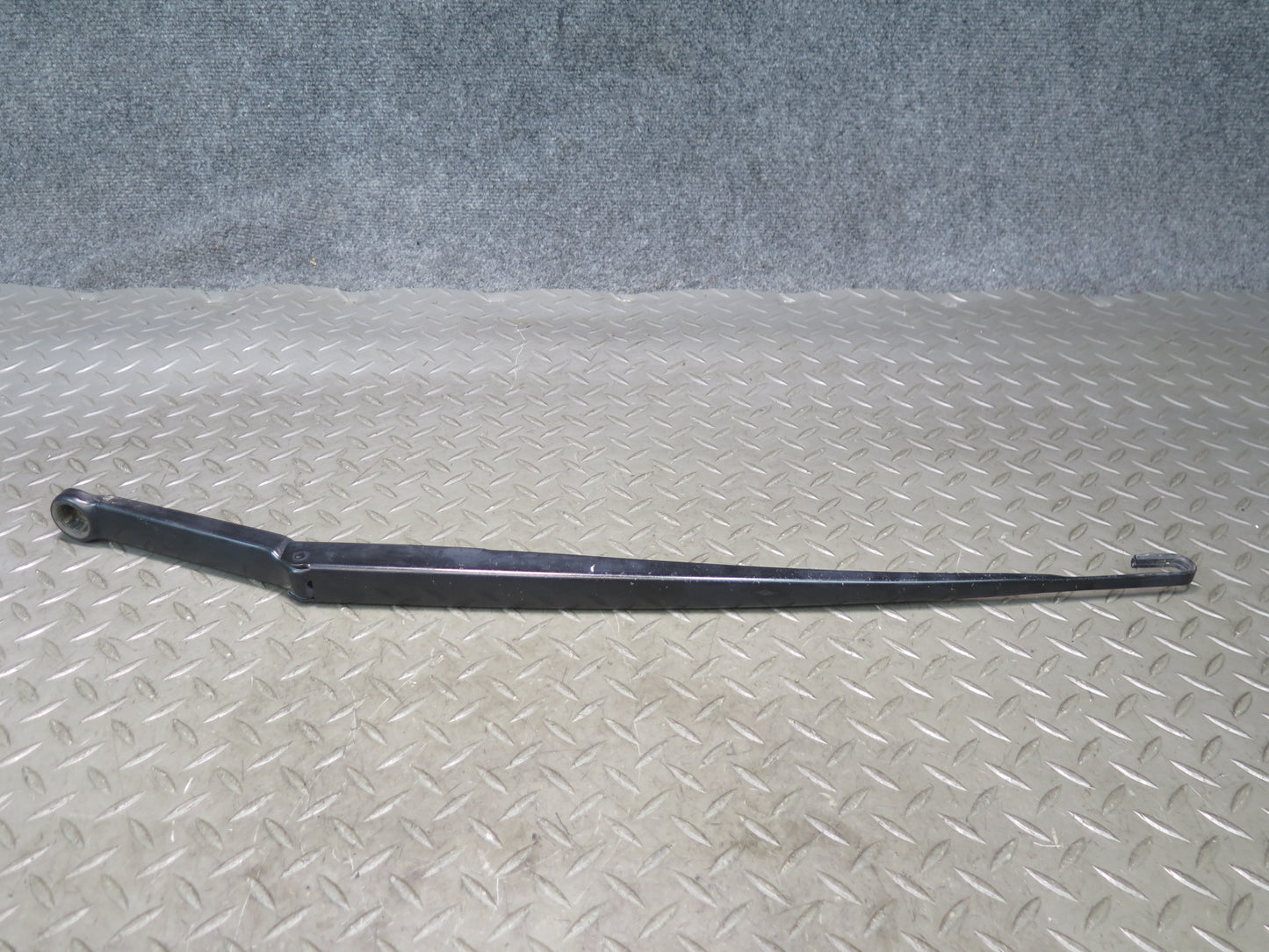 01-06 BMW E46 330ci Coupe Convertible Left & Right Windshield Wiper Arm Set OEM
