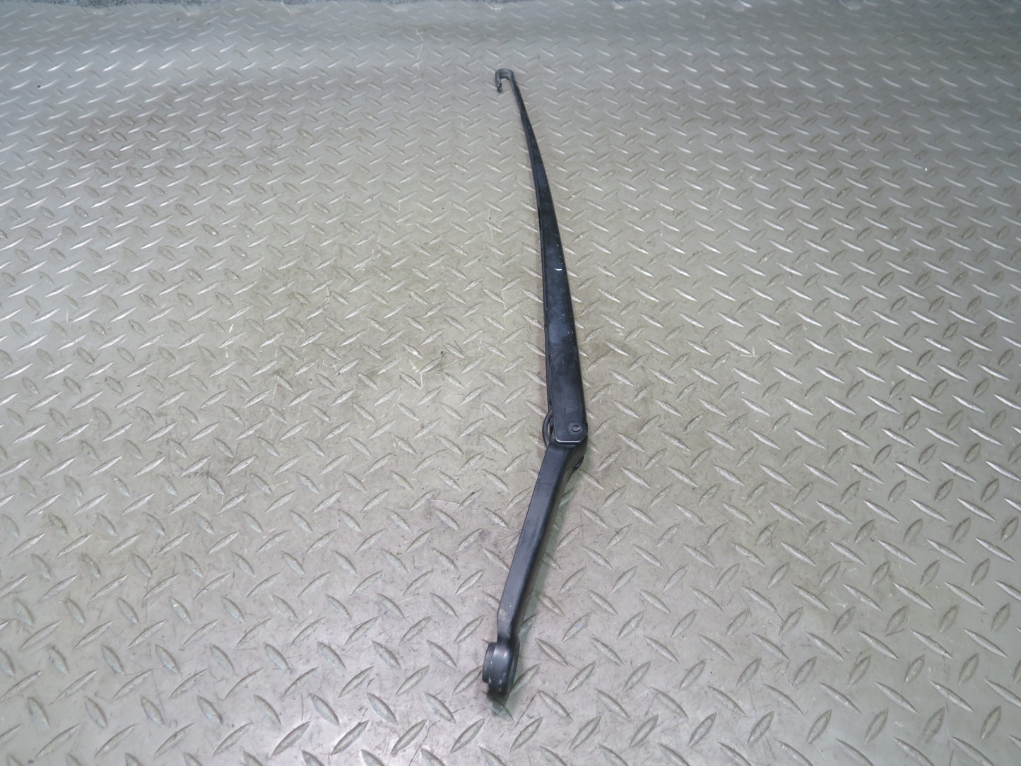 01-06 BMW E46 330ci Coupe Convertible Left & Right Windshield Wiper Arm Set OEM
