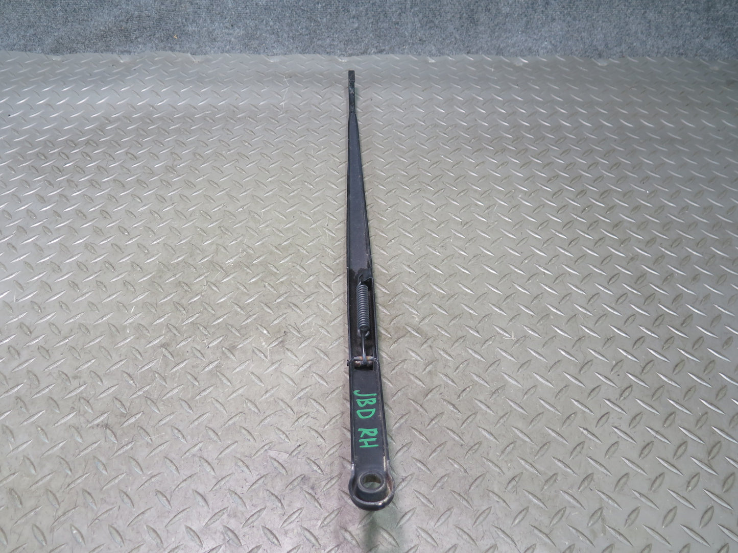 01-06 BMW E46 330ci Coupe Convertible Left & Right Windshield Wiper Arm Set OEM