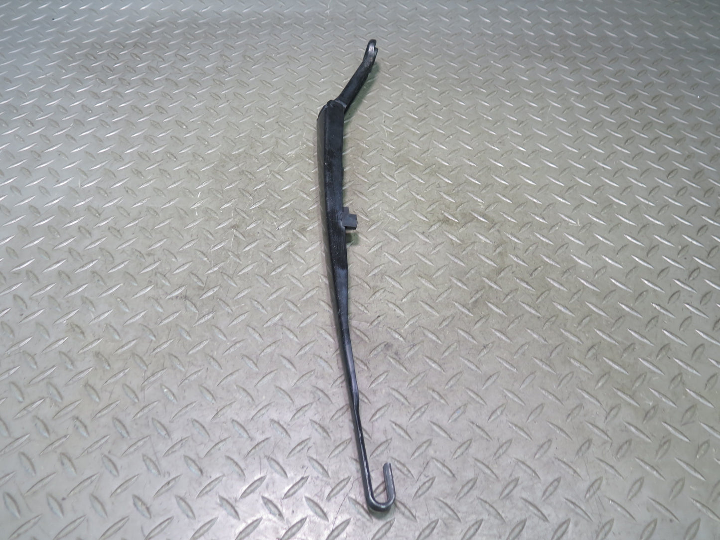 01-06 BMW E46 330ci Coupe Convertible Left & Right Windshield Wiper Arm Set OEM