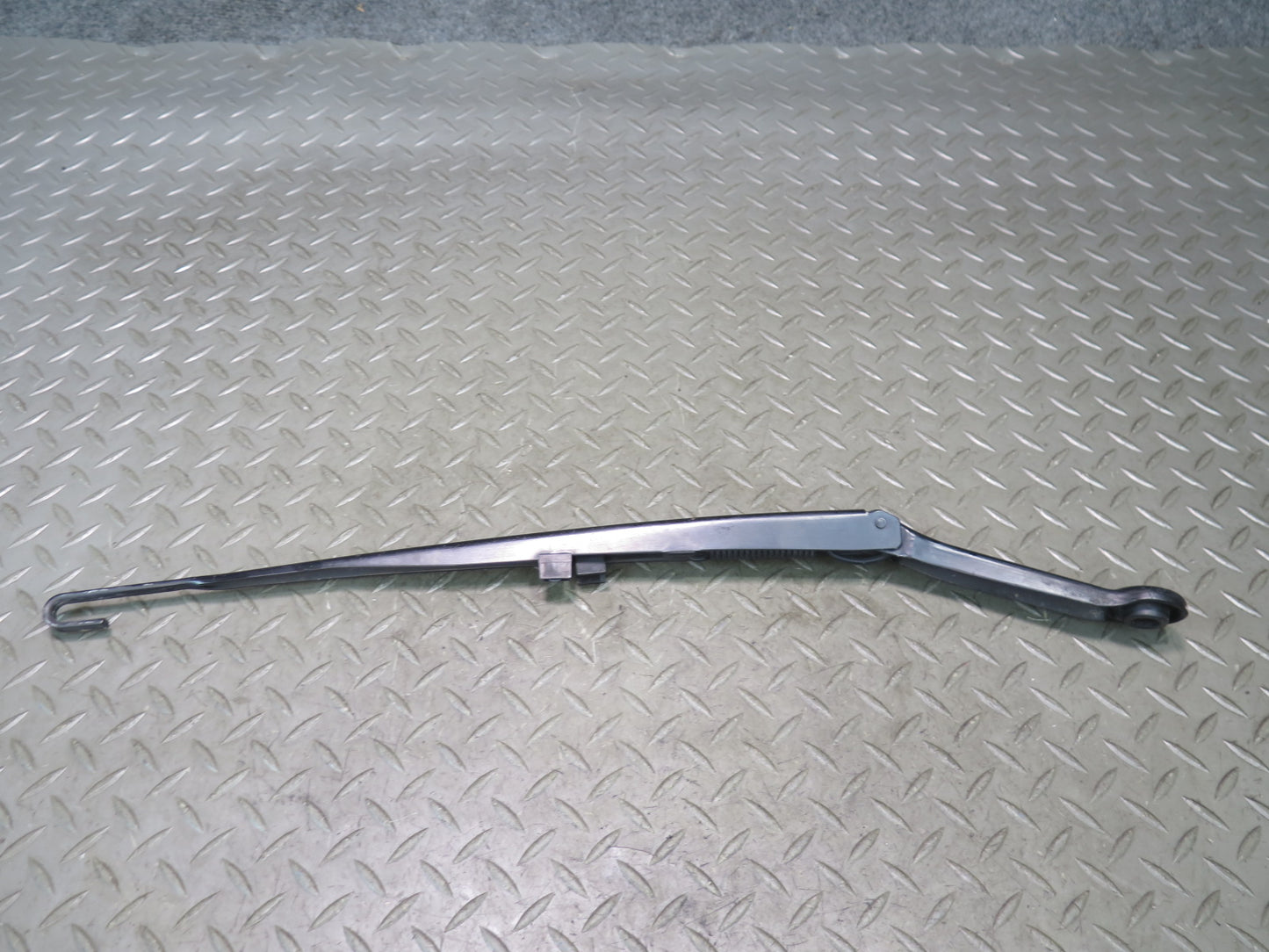 01-06 BMW E46 330ci Coupe Convertible Left & Right Windshield Wiper Arm Set OEM