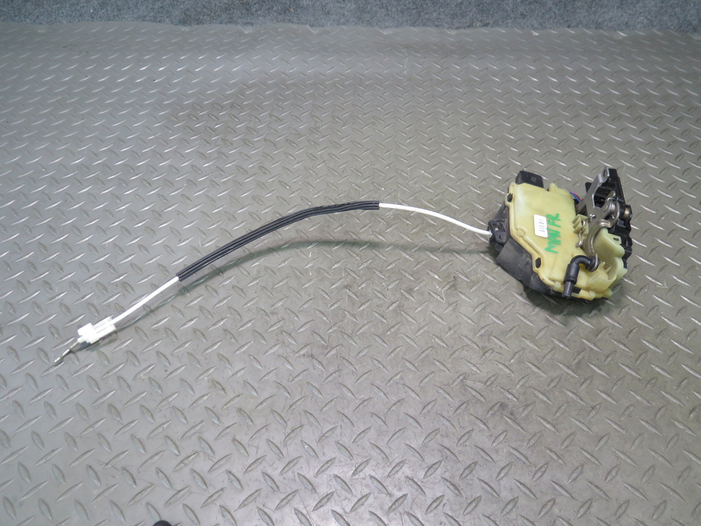 1999-2005 Porsche 911 996 Right Passenger Side Door Lock Latch Actuator