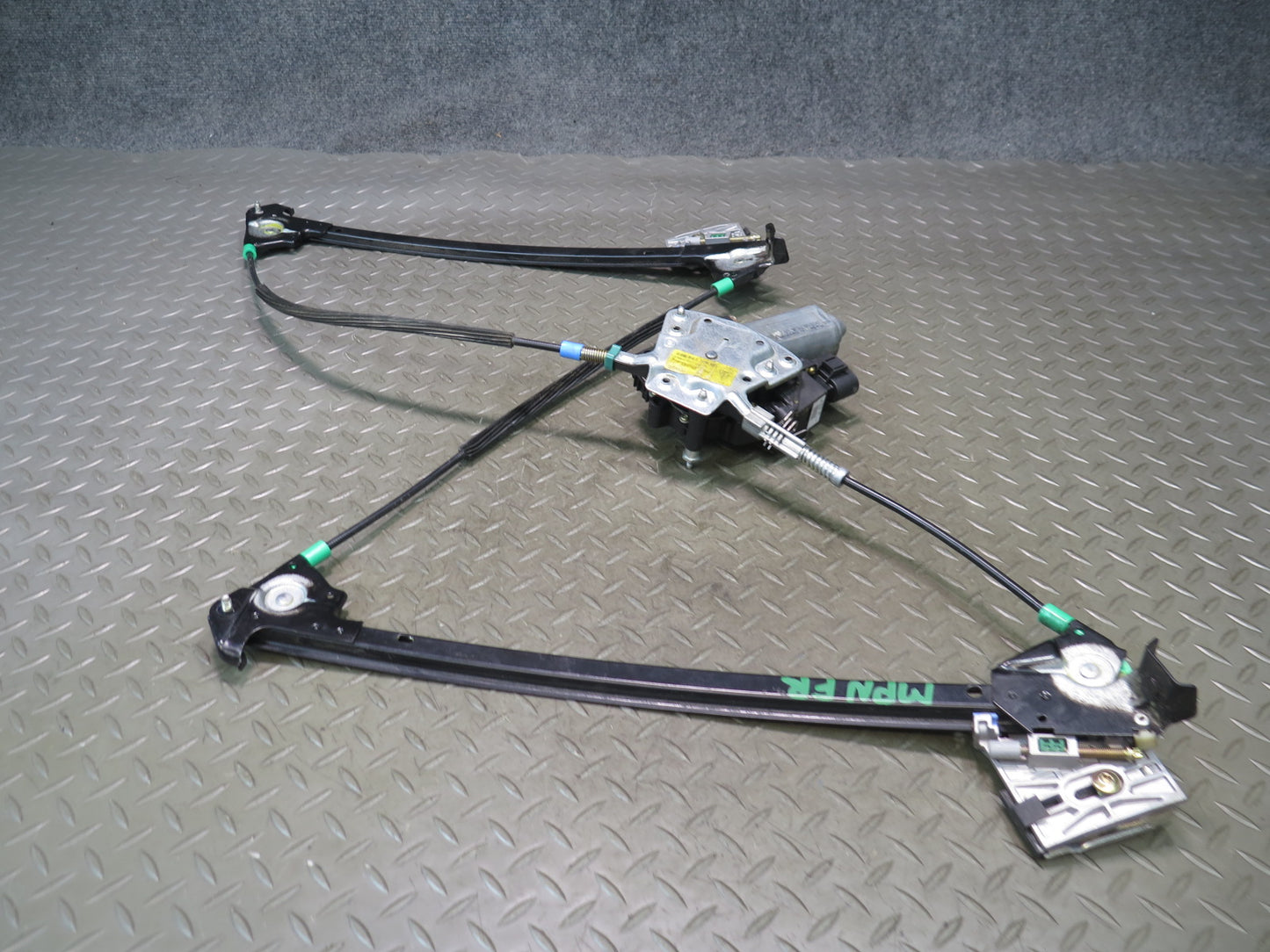 1999-2005 Porsche 911 996 Convertible Right Door Window Regulator W/ Motor