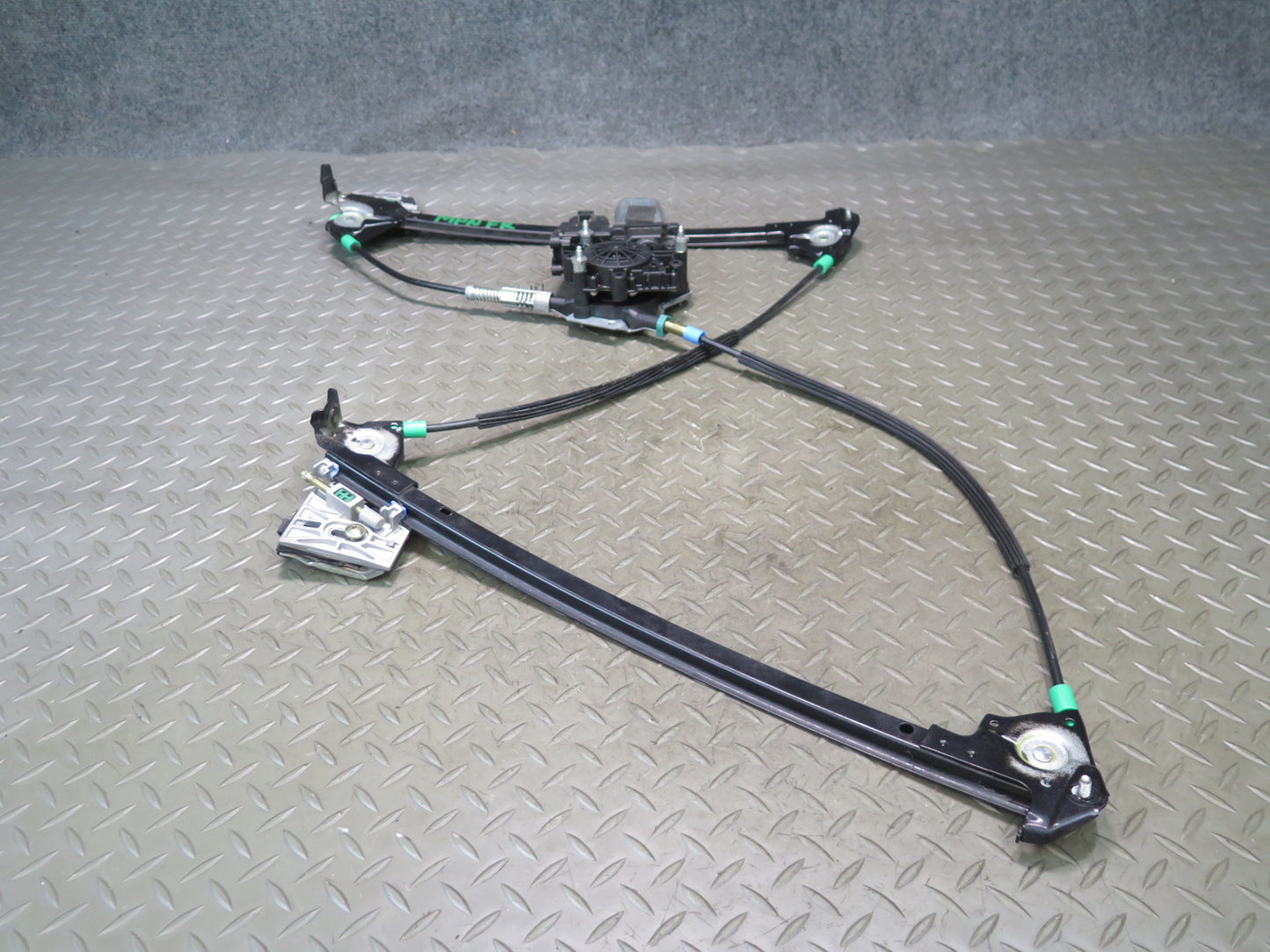 1999-2005 Porsche 911 996 Convertible Right Door Window Regulator W/ Motor