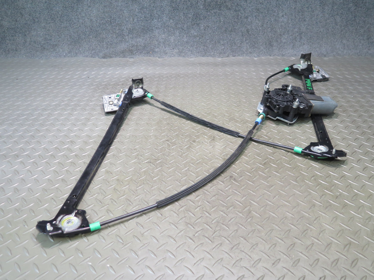 1999-2005 Porsche 911 996 Convertible Right Door Window Regulator W/ Motor