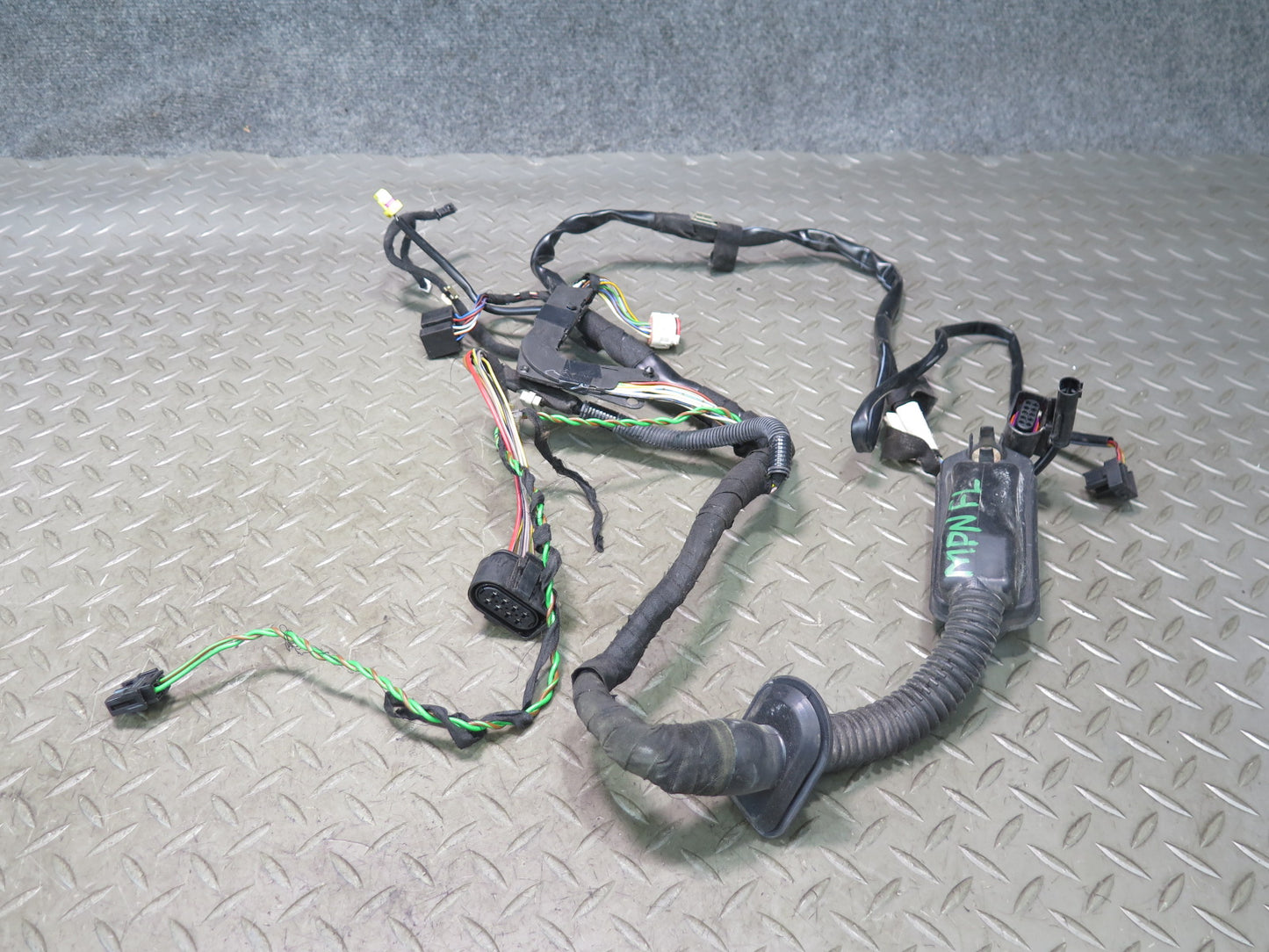 1999-2005 Porsche 911 Carrera 996 Left & Right Door Wire Wiring Harness Set of 2