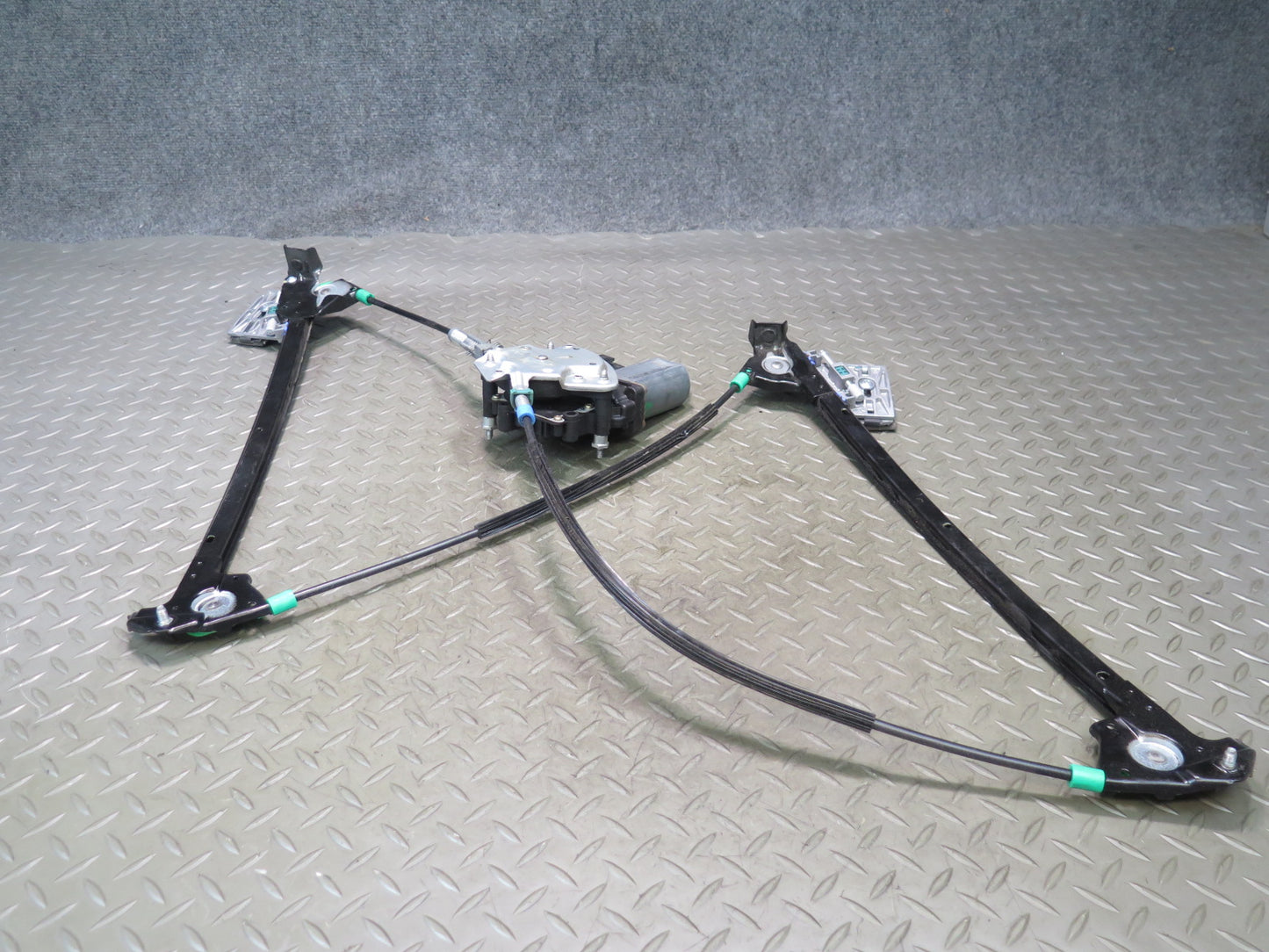 1999-2005 Porsche 911 996 Convertible Left Door Window Regulator W/ Motor