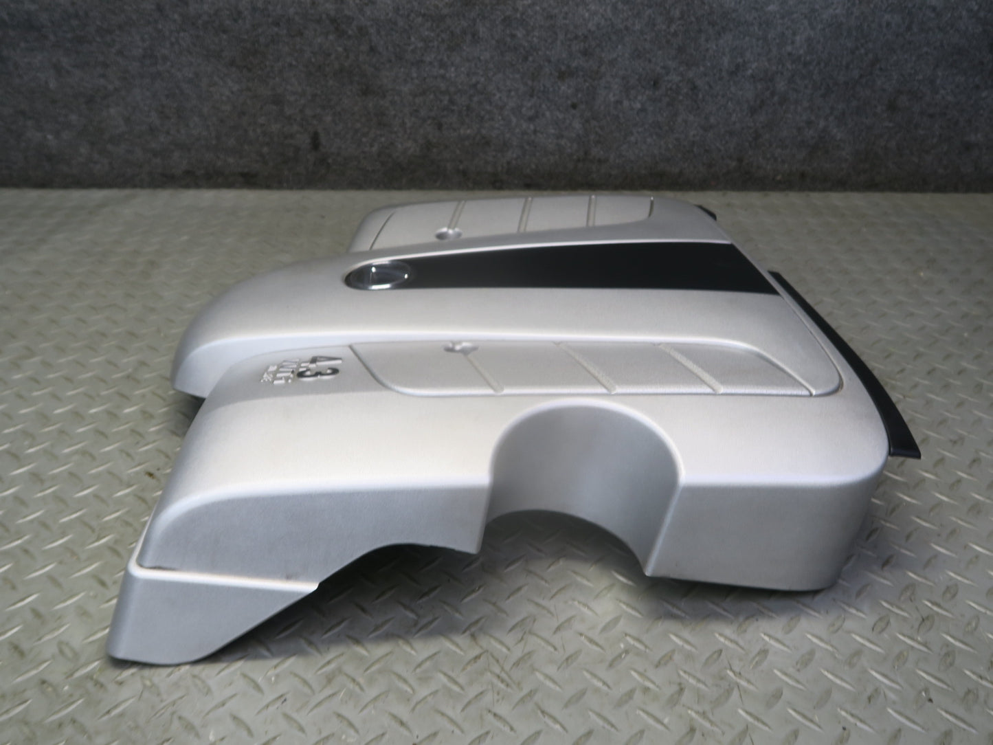 01-06 Lexus UCF30L LS430 Engine Motor Upper Trim Cover Panel 11209-50140 OEM