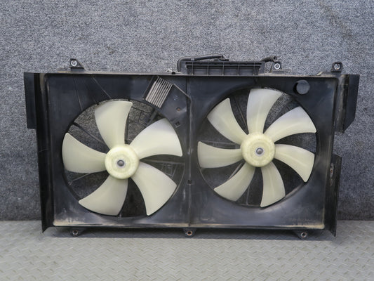 01-06 Lexus UCF30L LS430 Engine Radiator Cooling Motor Fan Shroud w Module OEM
