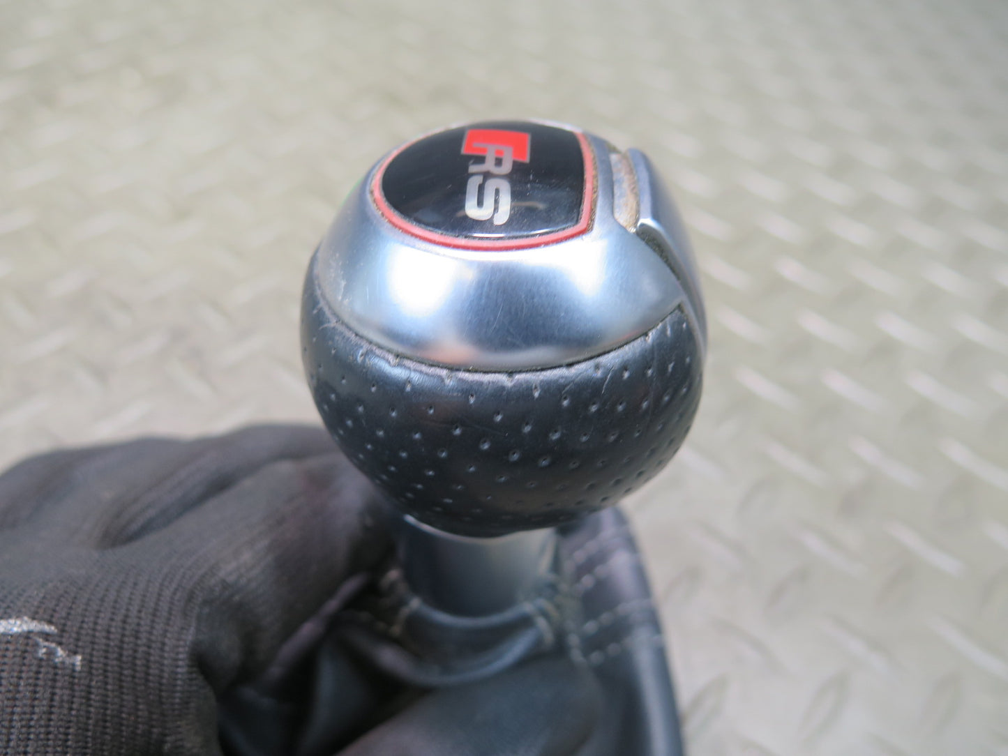 13-15 Audi RS5 8F7 Automatic Transmission Shifter Boot w Knob OEM