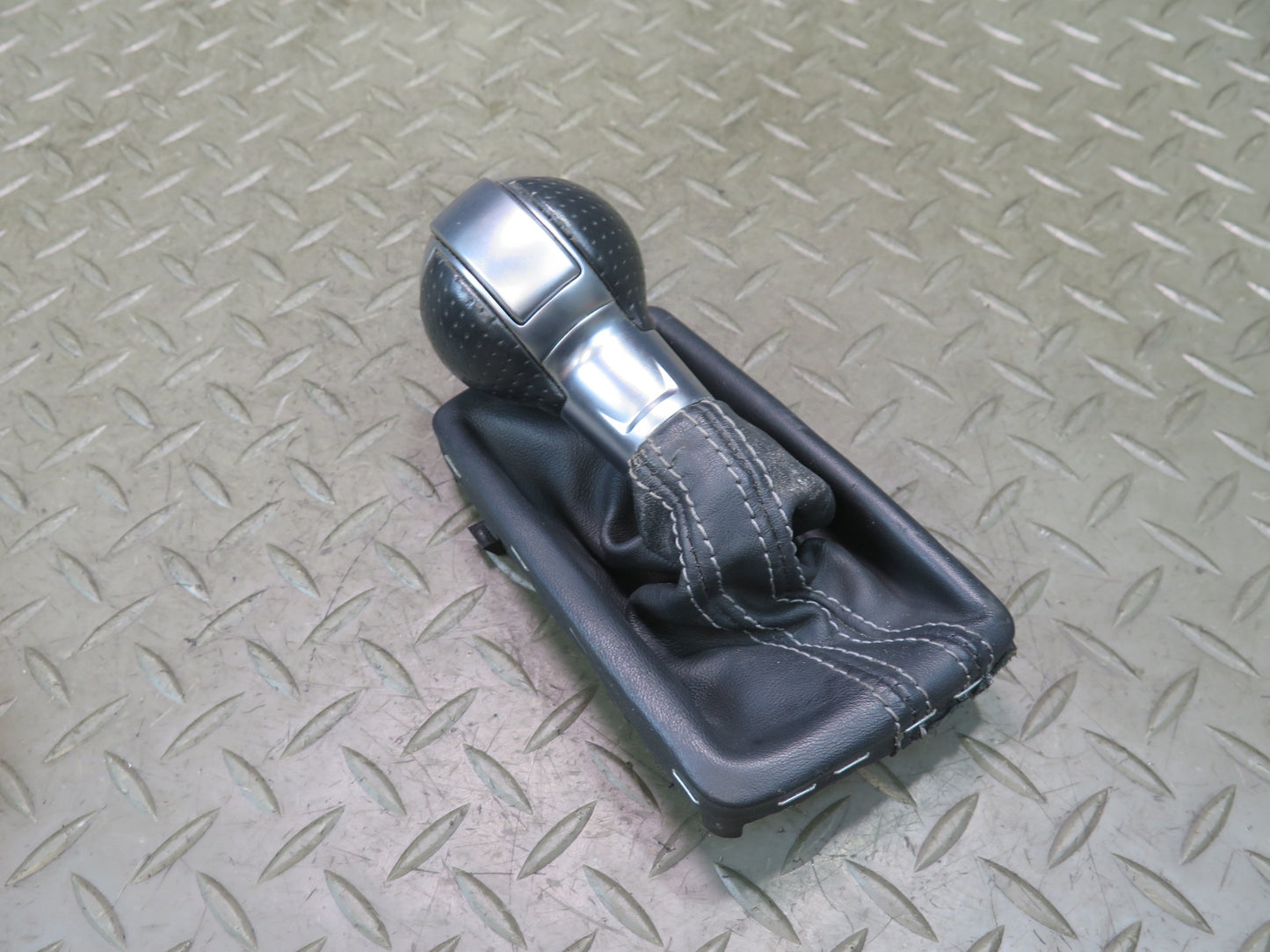 13-15 Audi RS5 8F7 Automatic Transmission Shifter Boot w Knob OEM