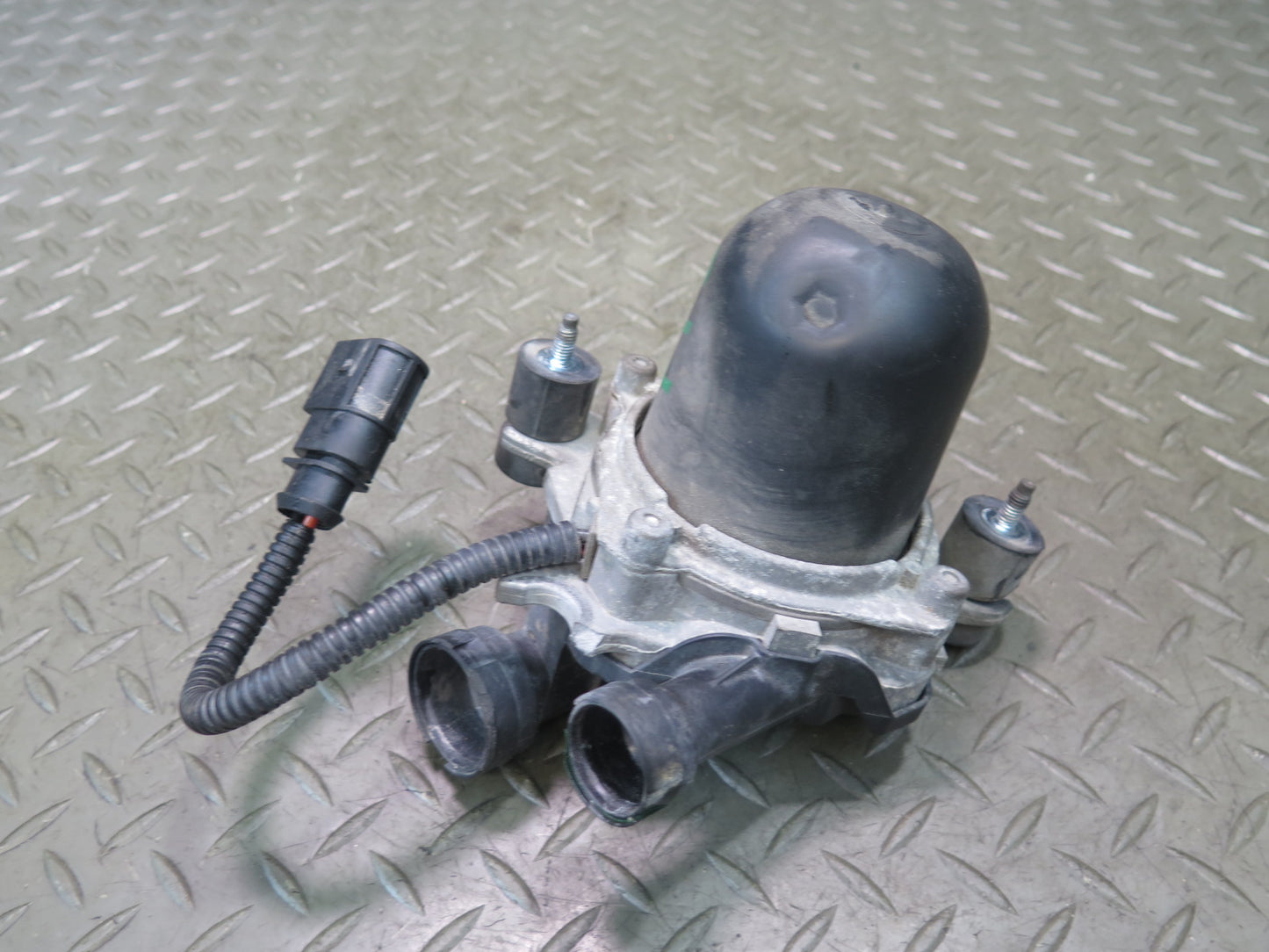 13-15 Audi B8 RS5 Secondary Air Injection Smog Pump OEM
