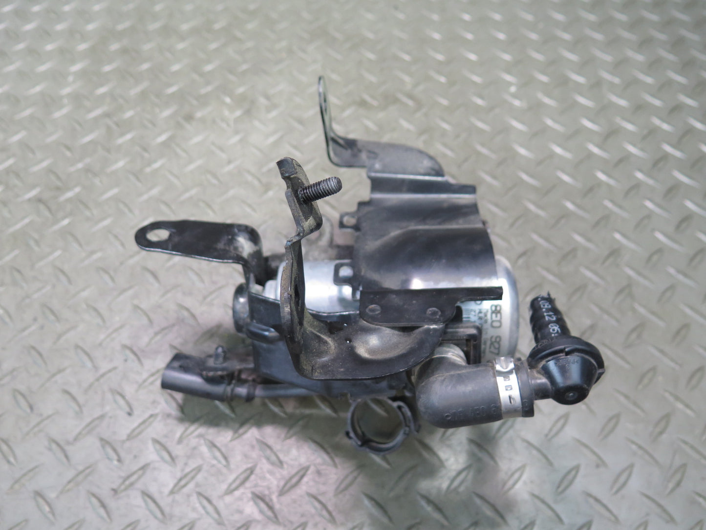 13-15 Audi RS5 8F7 Brake Booster Vacuum Pump 8E0927317H OEM